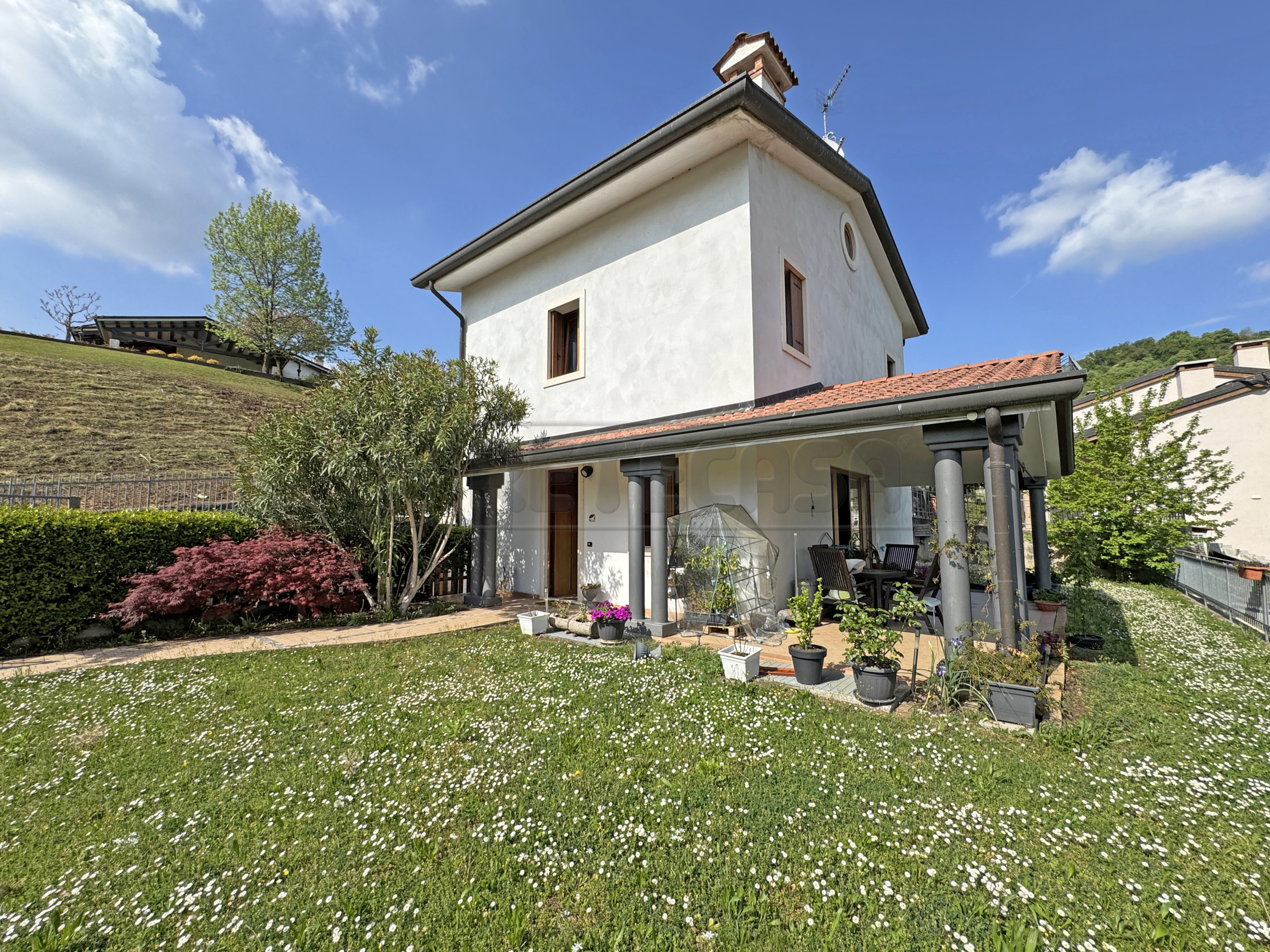 Villa con giardino in via pianacattiva di mezzo 41, Trissino