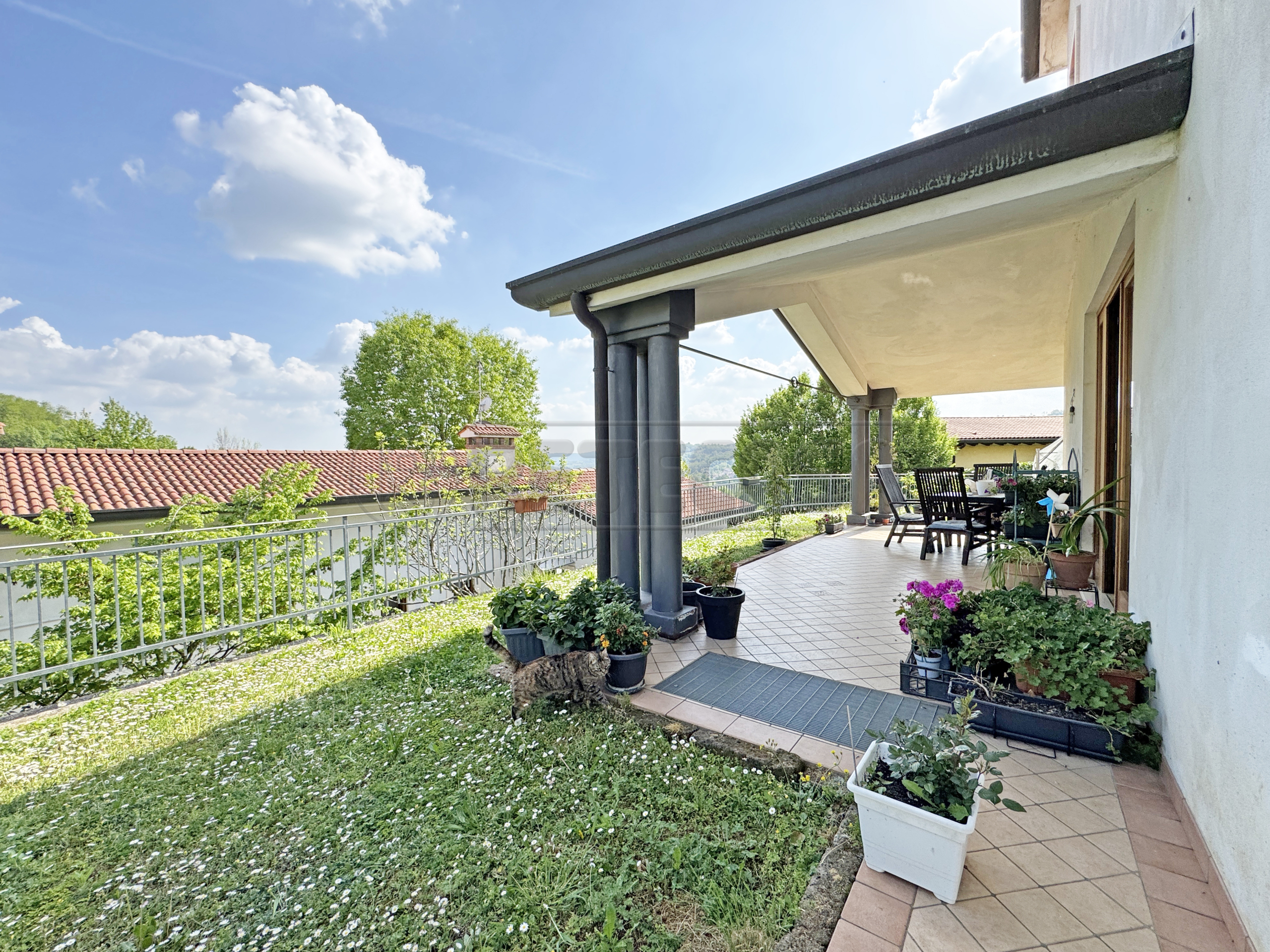 Villa con giardino in via pianacattiva di mezzo 41, Trissino