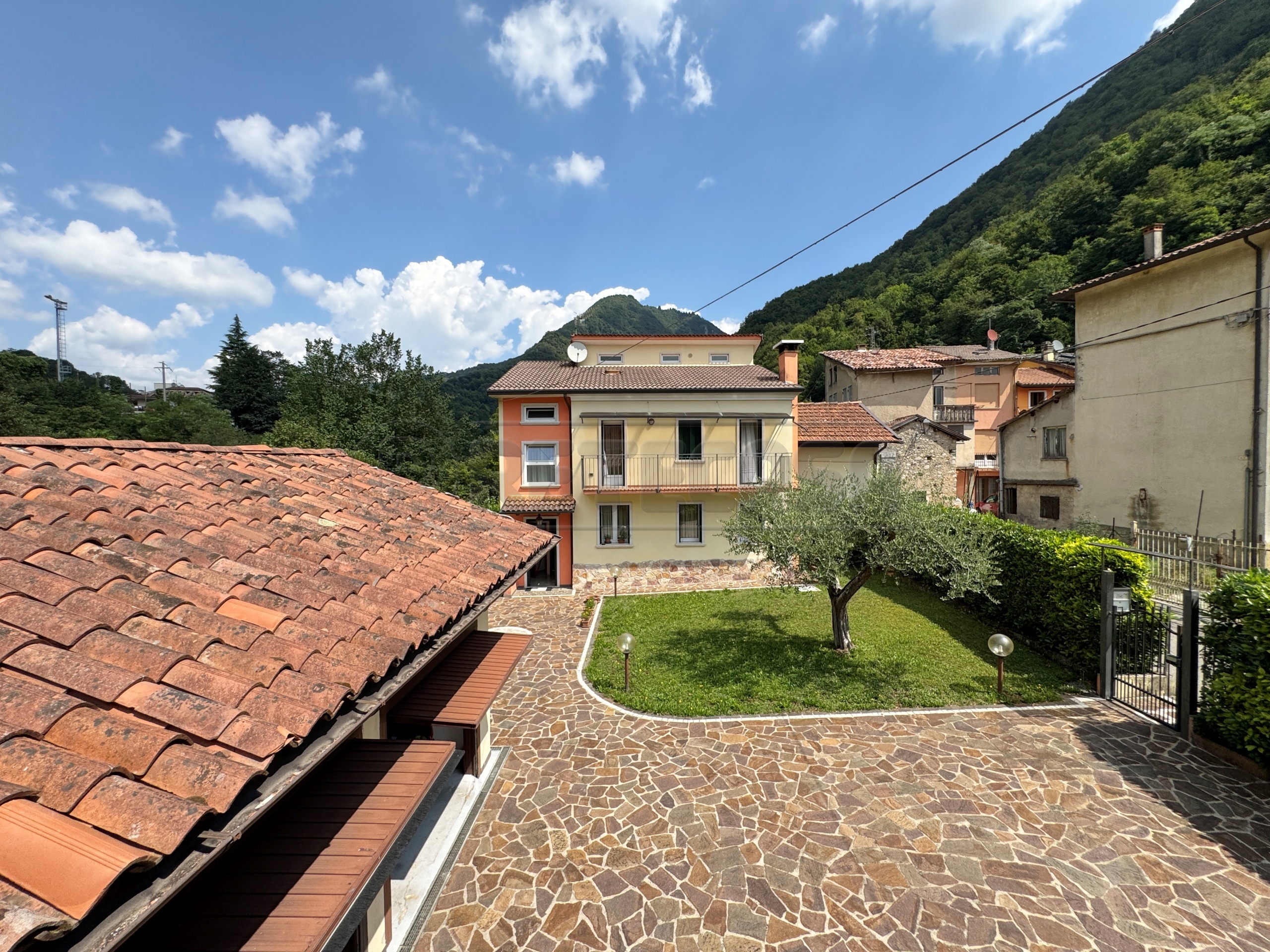Casa indipendente con giardino in contrada zanchi di novale 2, Valdagno