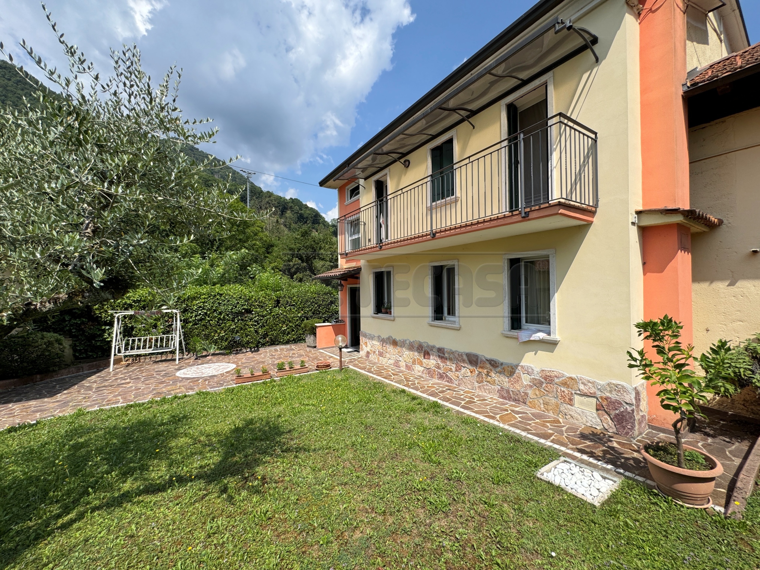 Casa indipendente con giardino in contrada zanchi di novale 2, Valdagno