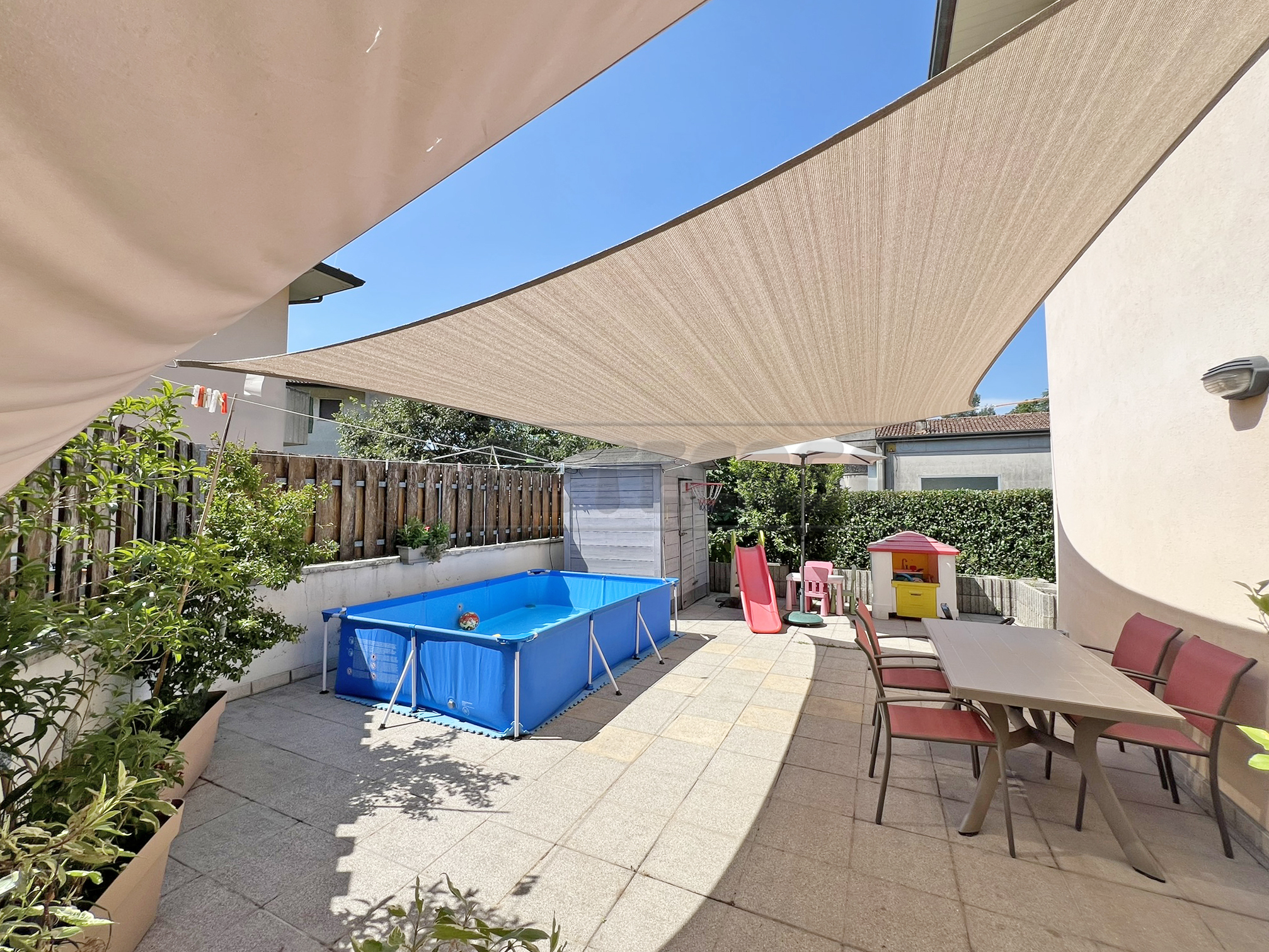 Quadrilocale con giardino in via capovilla 22, Castelgomberto