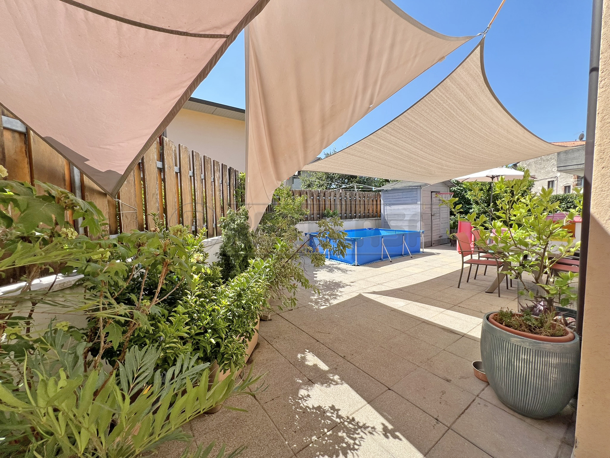 Quadrilocale con giardino in via capovilla 22, Castelgomberto