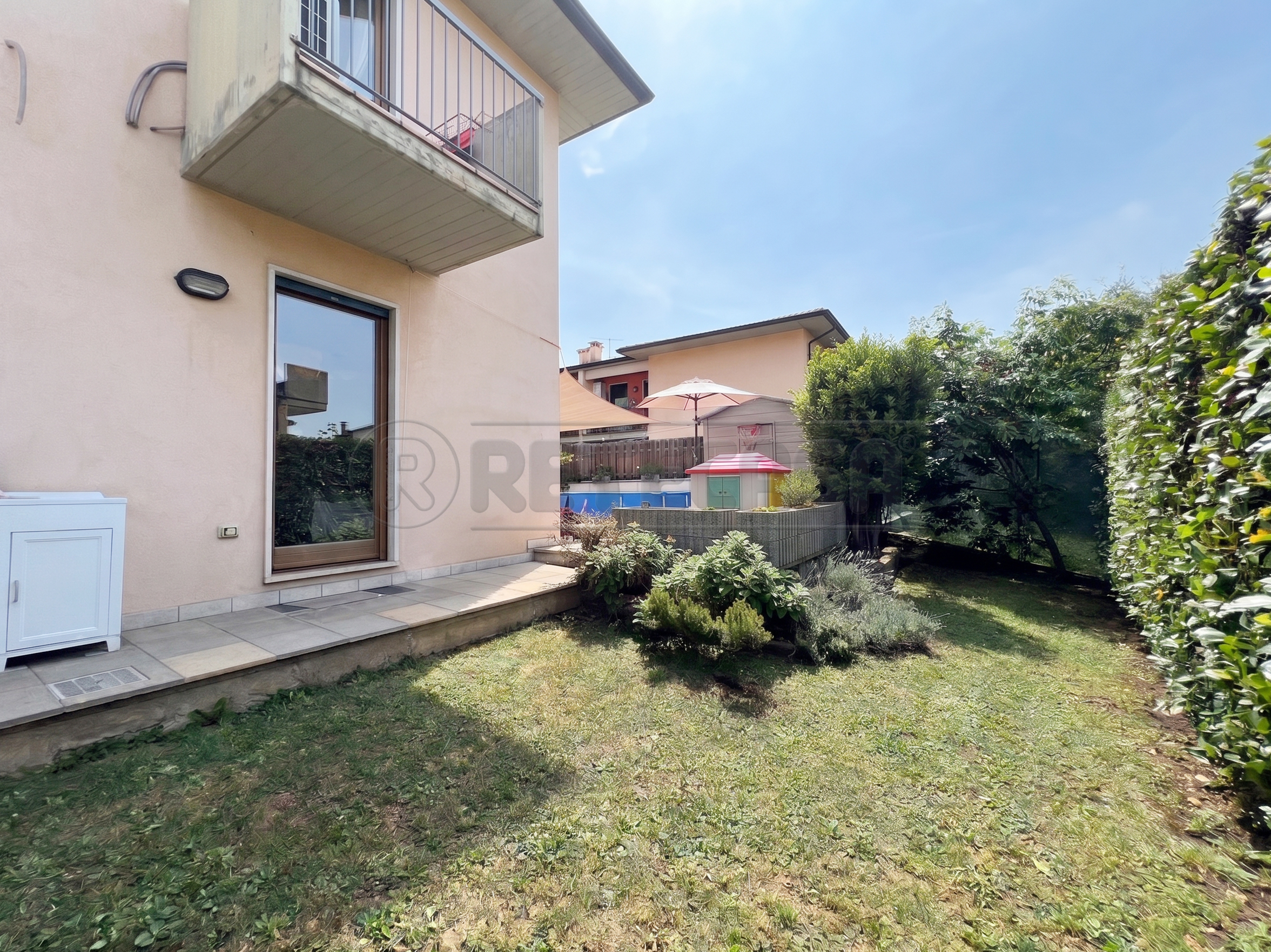 Quadrilocale con giardino in via capovilla 22, Castelgomberto