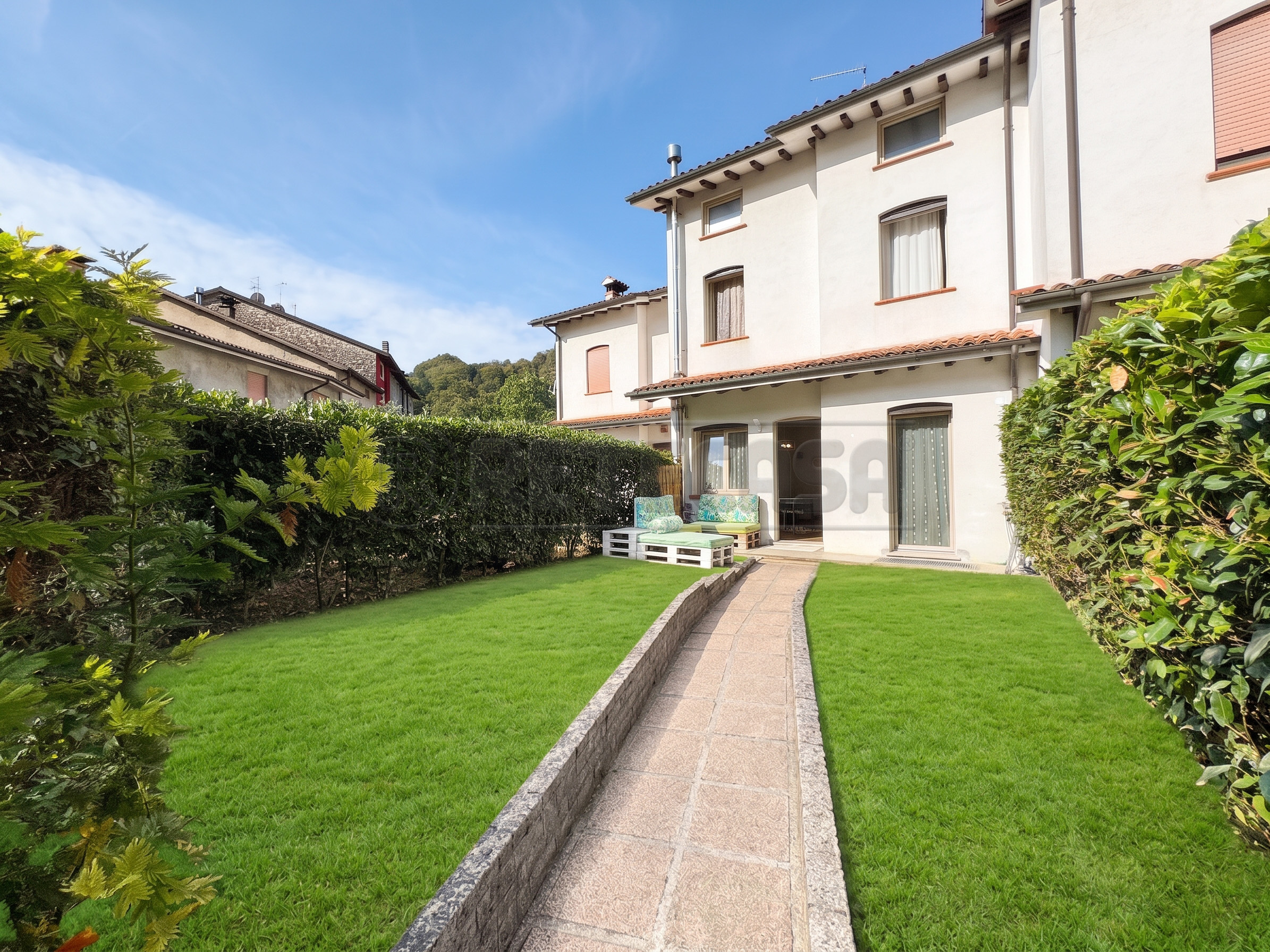 Casa indipendente con giardino in via lora di sopra 691, Valdagno