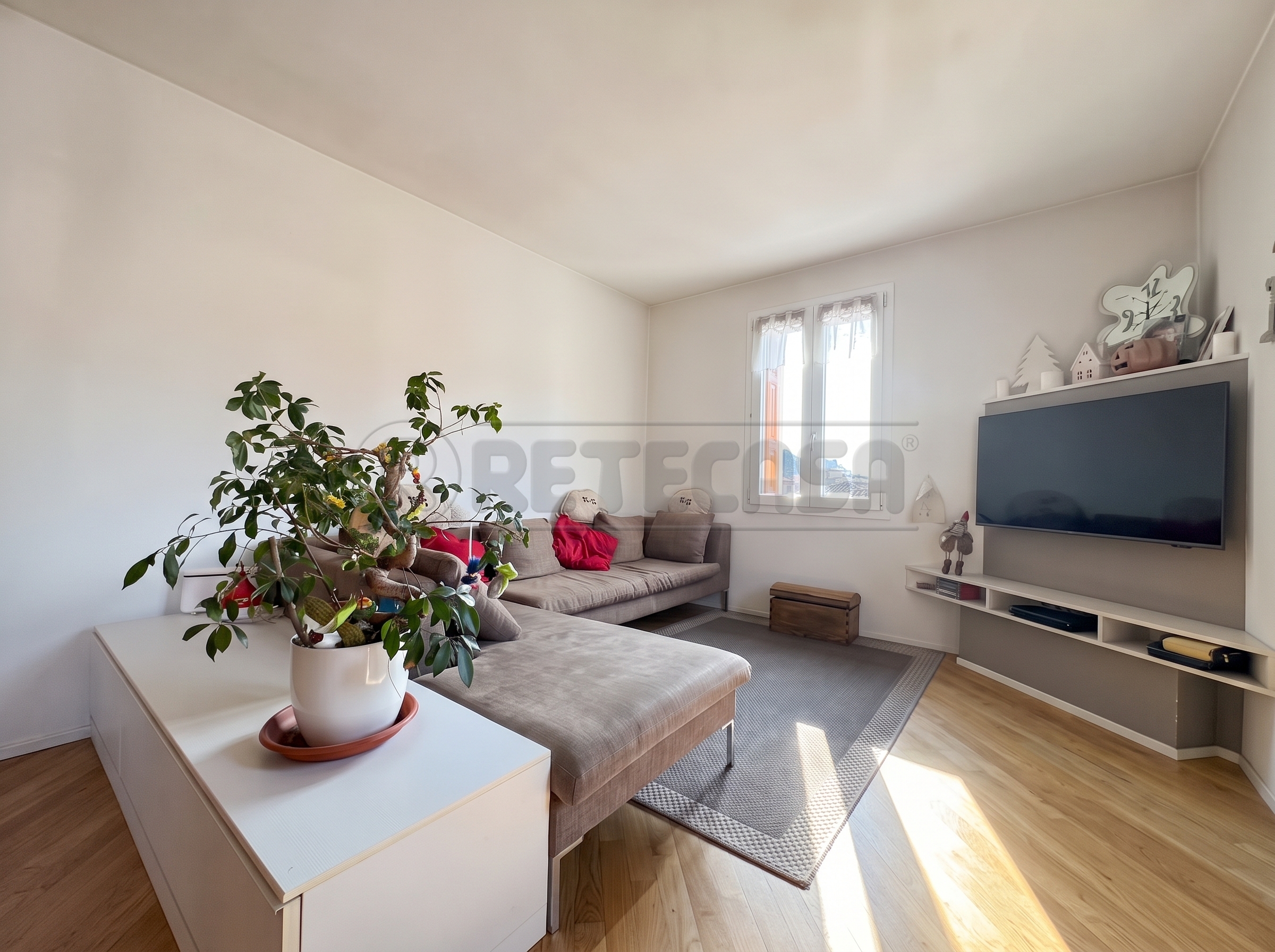 Quadrilocale con terrazzo in via 7 martiri 15, Valdagno
