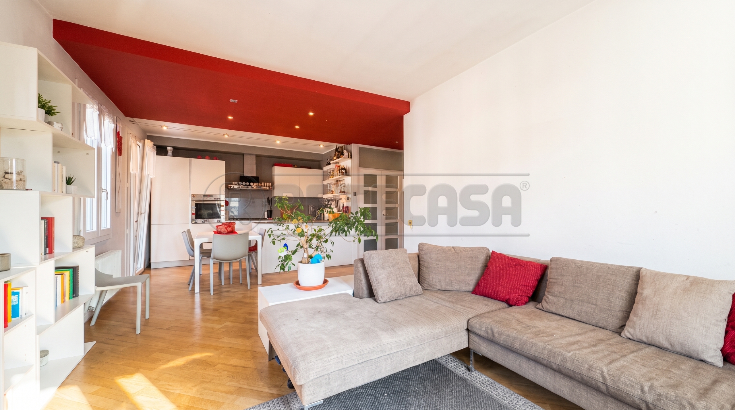 Quadrilocale con terrazzo in via 7 martiri 15, Valdagno