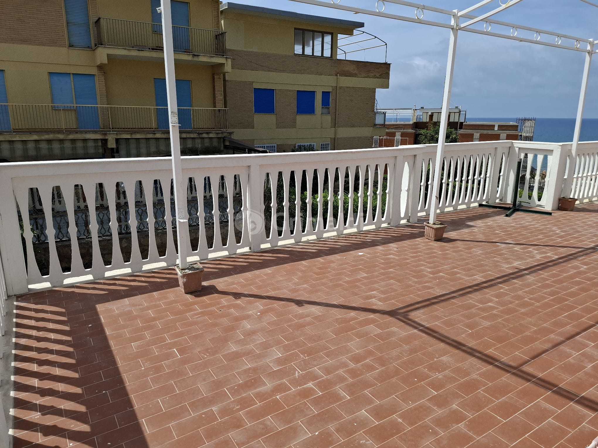 Attico vista mare in lungomare enea 140, Anzio