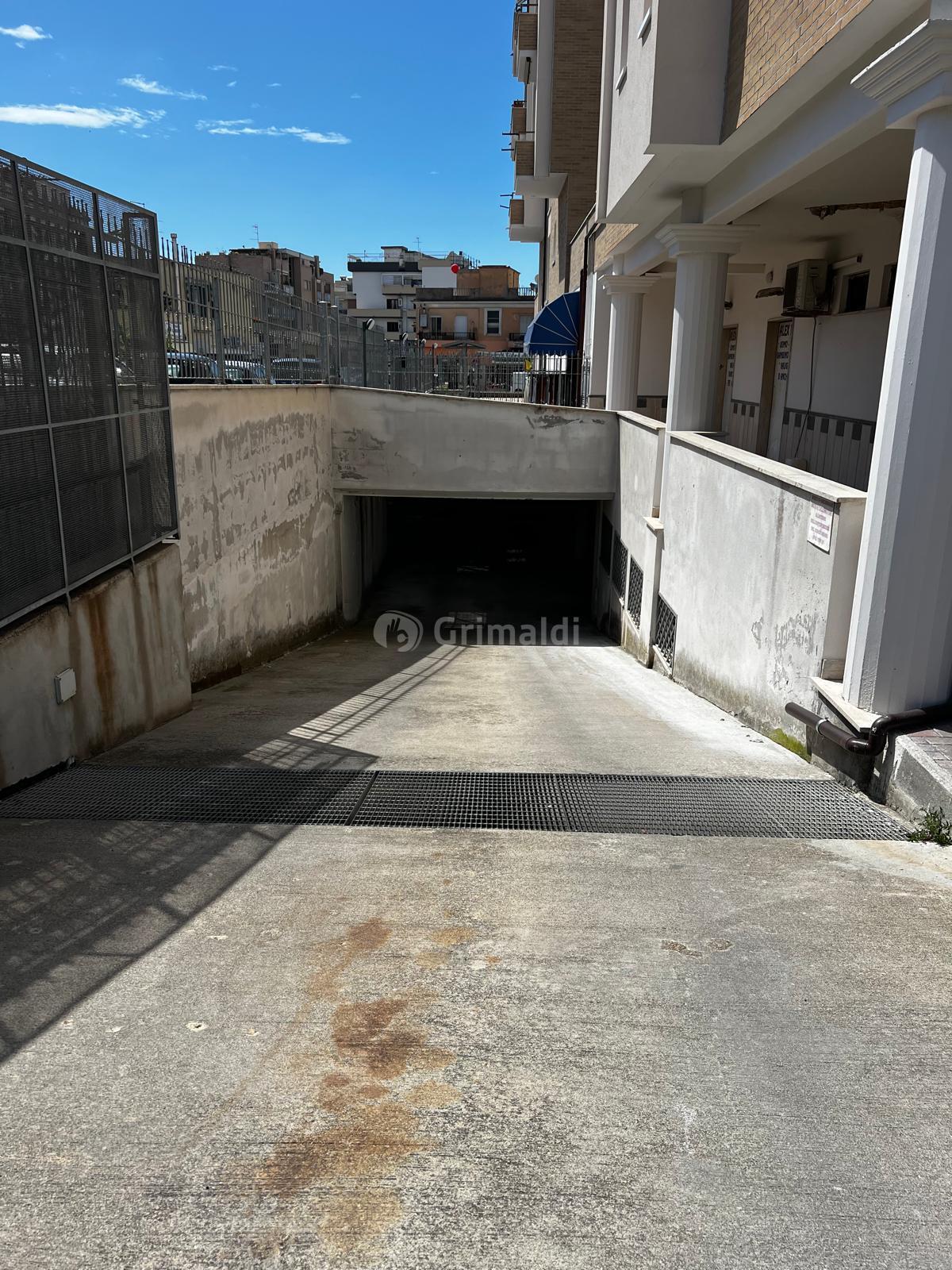 Box/Garage 27mq in vendita in via passamonti snc, Nettuno