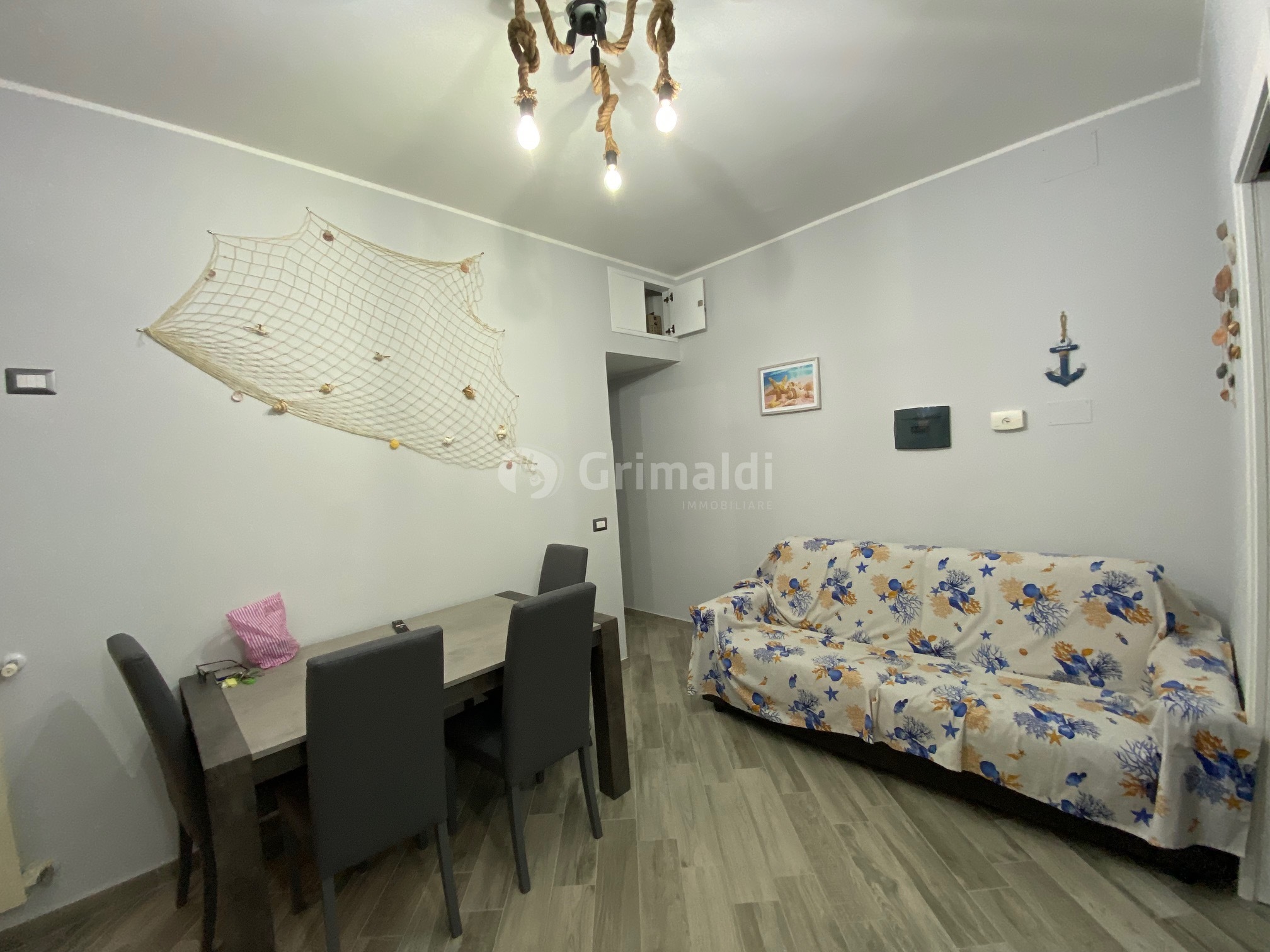 Trilocale ristrutturato in via delle castalidi 62, Anzio