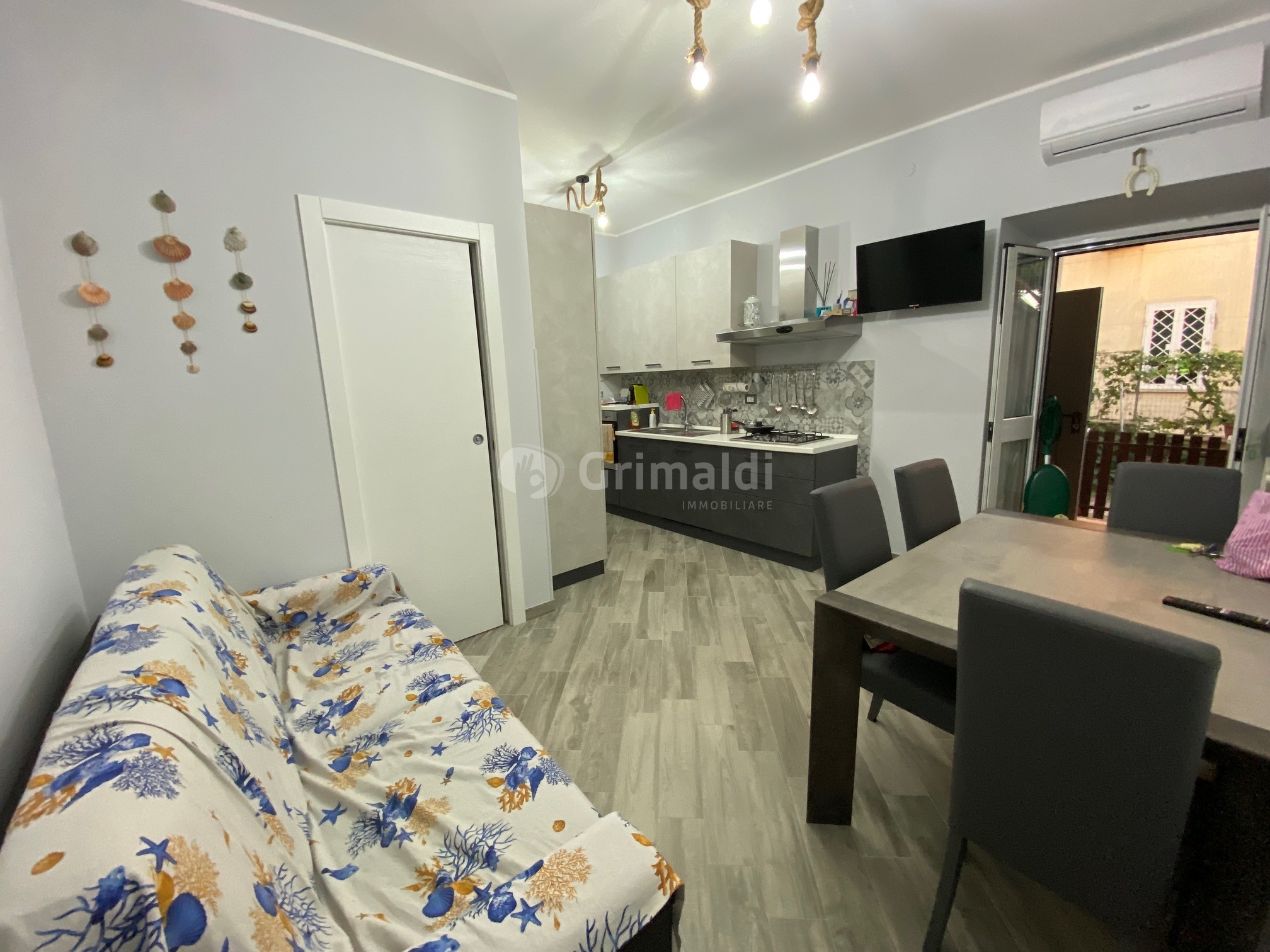 Trilocale ristrutturato in via delle castalidi 62, Anzio