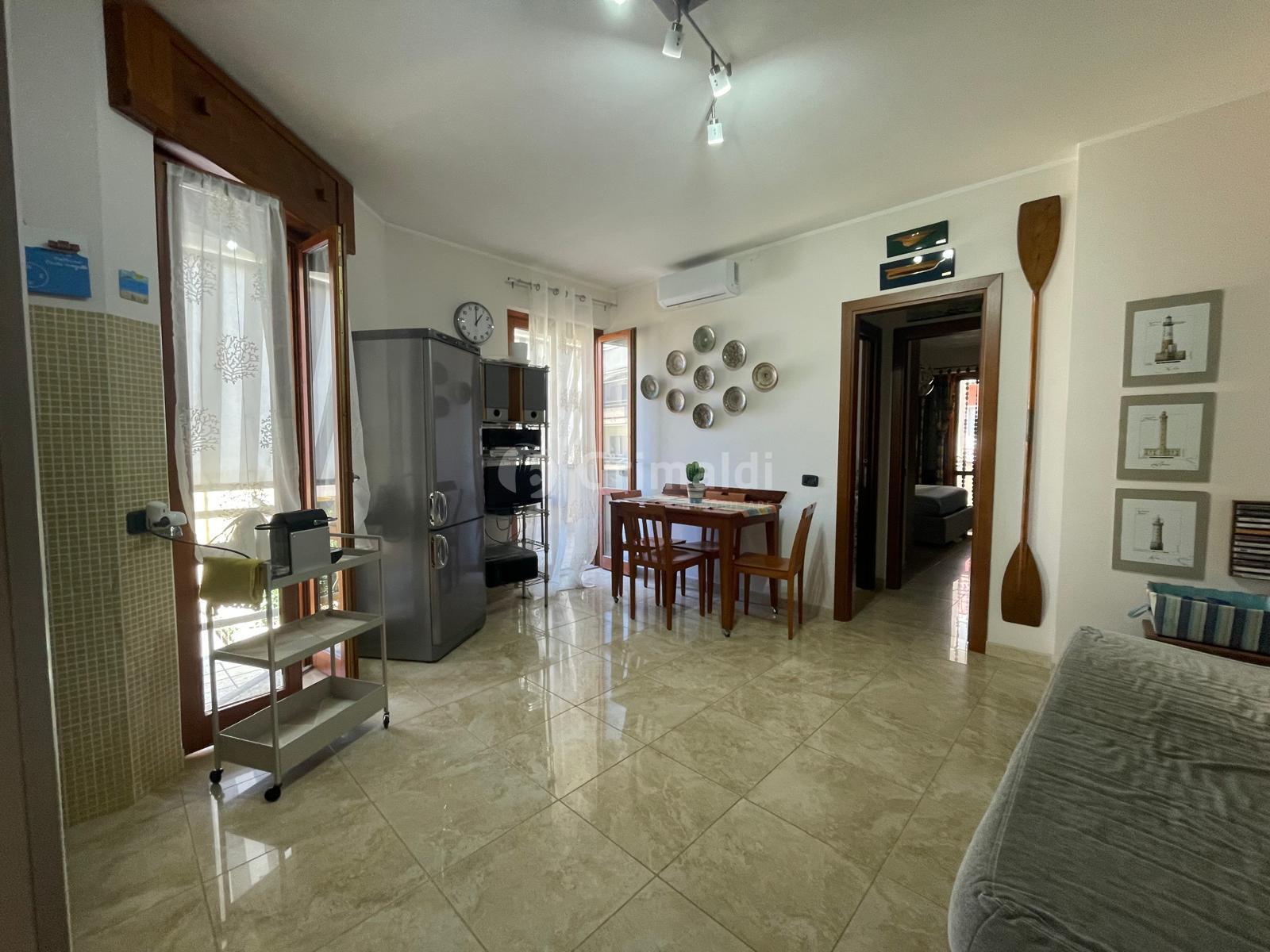 Bilocale con terrazzo in via derna 5, Anzio