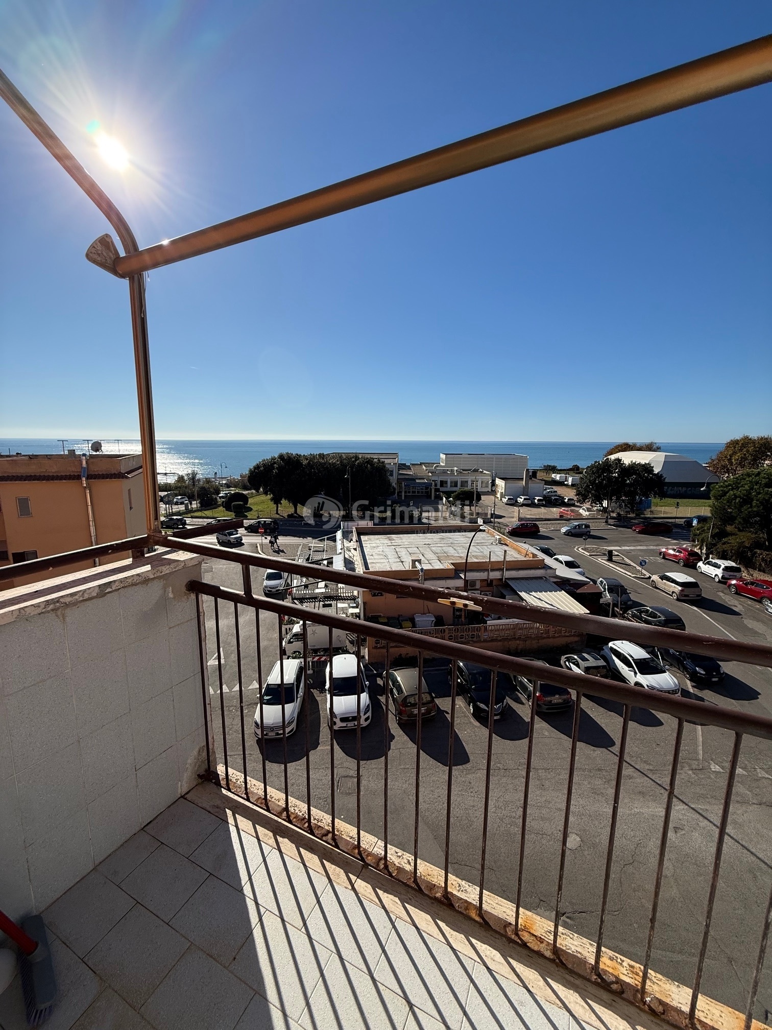 Trilocale vista mare in via cristoforo colombo 86, Anzio