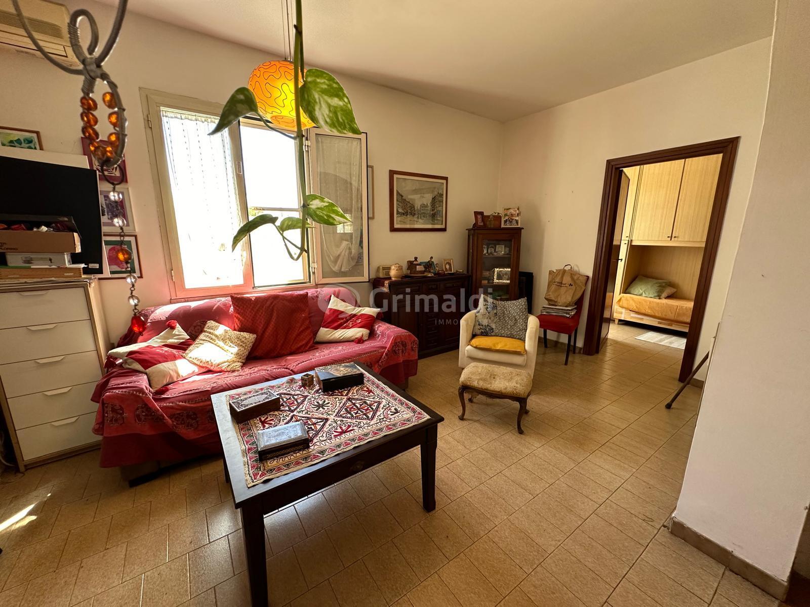 Casa indipendente da ristrutturare in via frascati 5, Nettuno