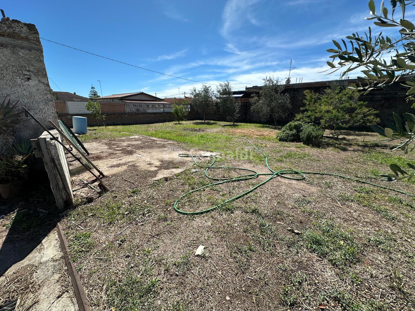 Casa indipendente da ristrutturare in via frascati 5, Nettuno