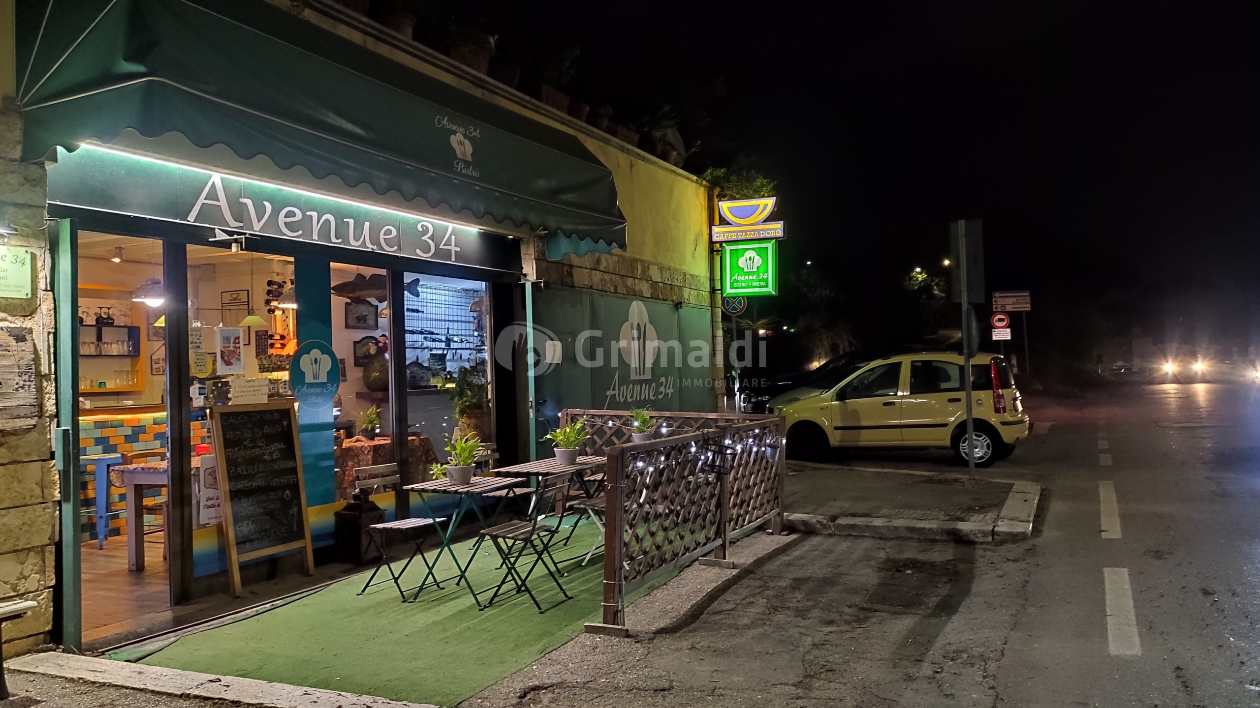 Locale commerciale con giardino in viale mencacci 34, Anzio