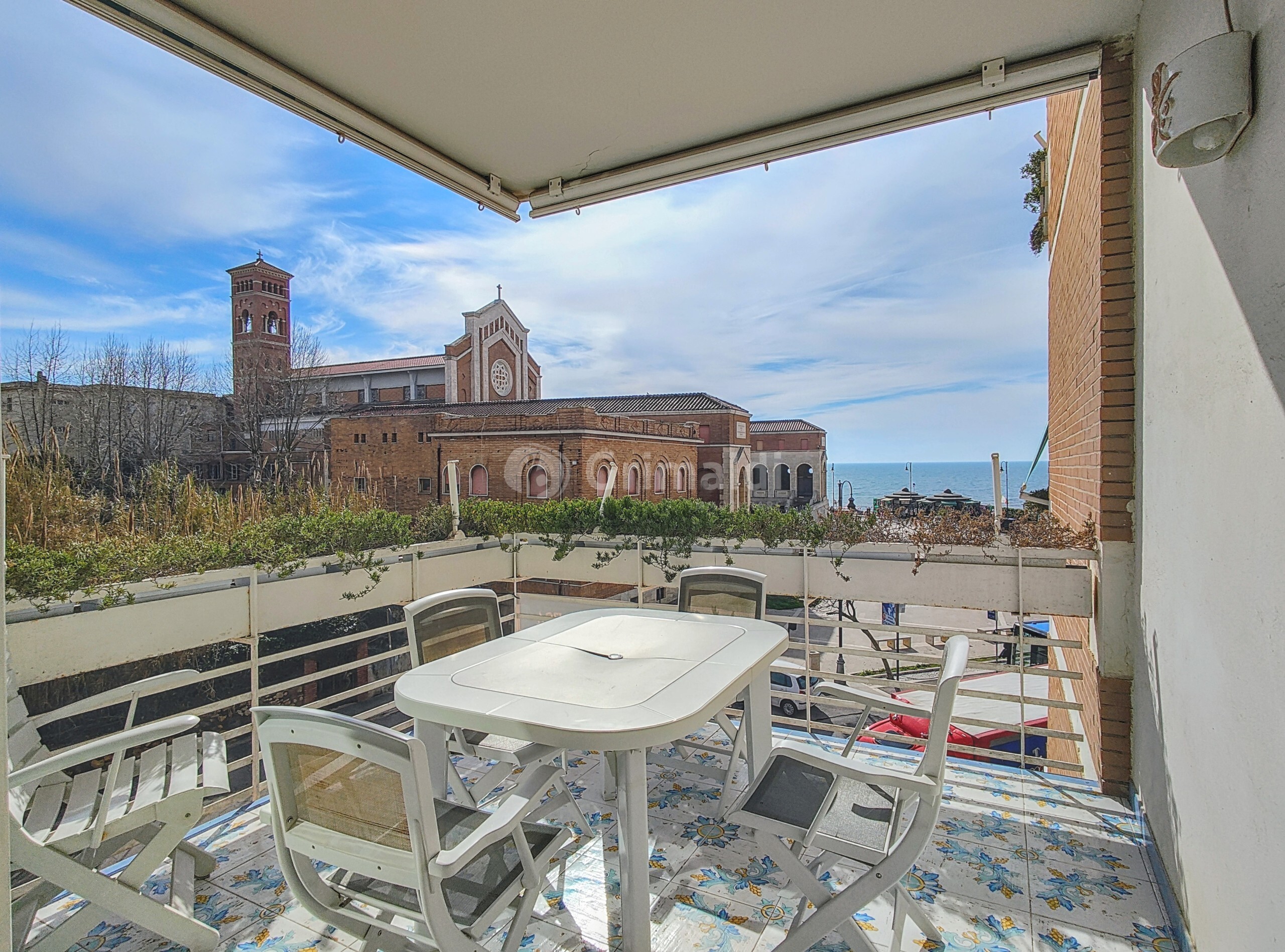 Trilocale vista mare in viale giacomo matteotti 153, Nettuno