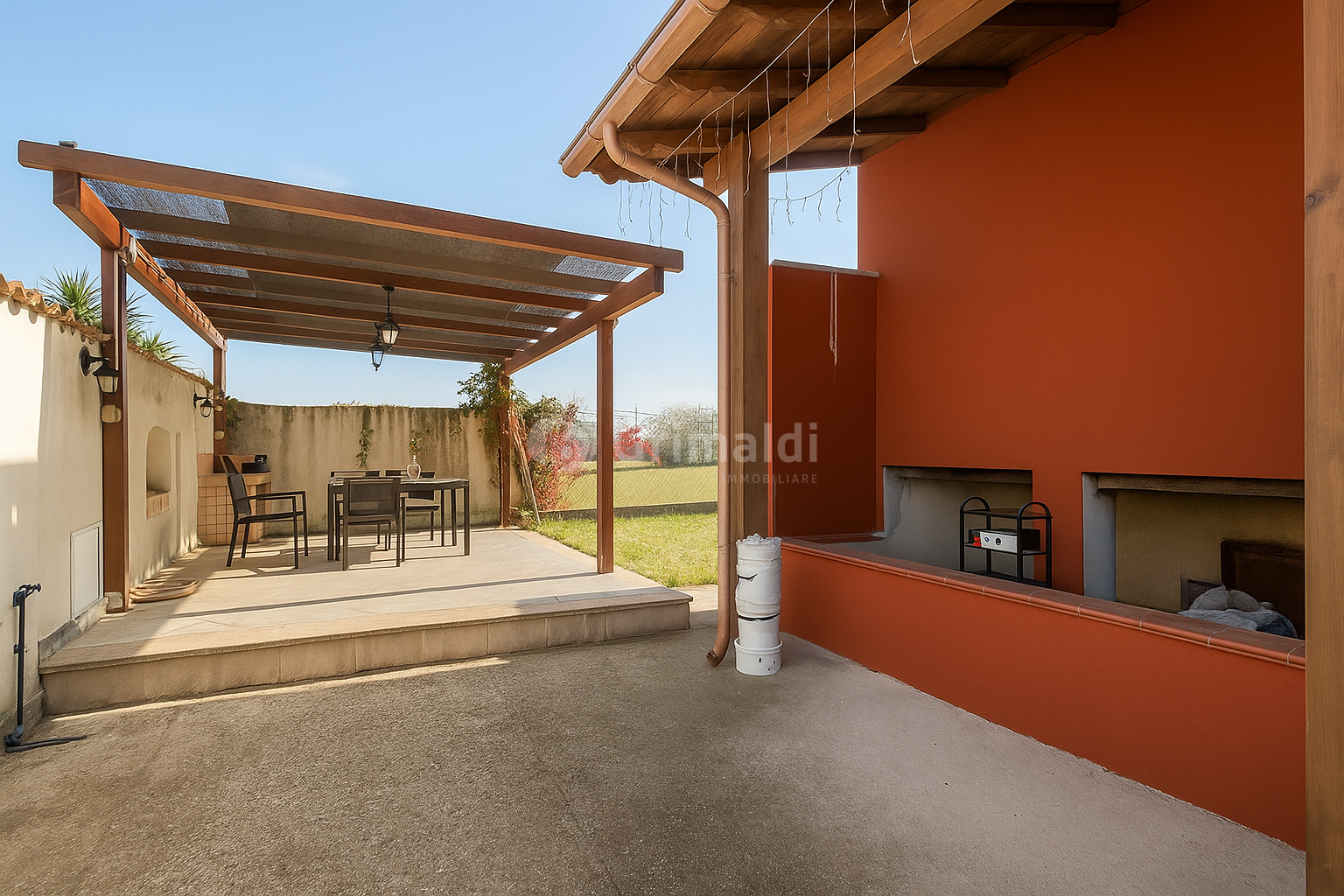 Villa con giardino in via sperlonga 18, Nettuno