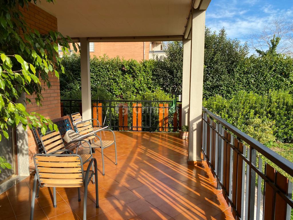 Casa indipendente con giardino in viale delle ginestre 60, Anzio