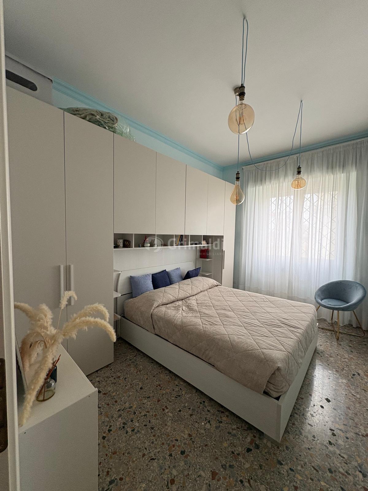 Bilocale con terrazzo in viale mencacci 4, Anzio