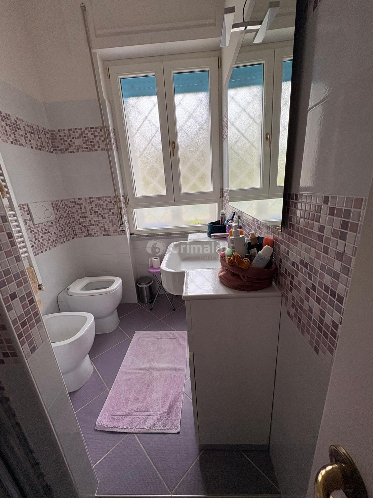 Bilocale con terrazzo in viale mencacci 4, Anzio