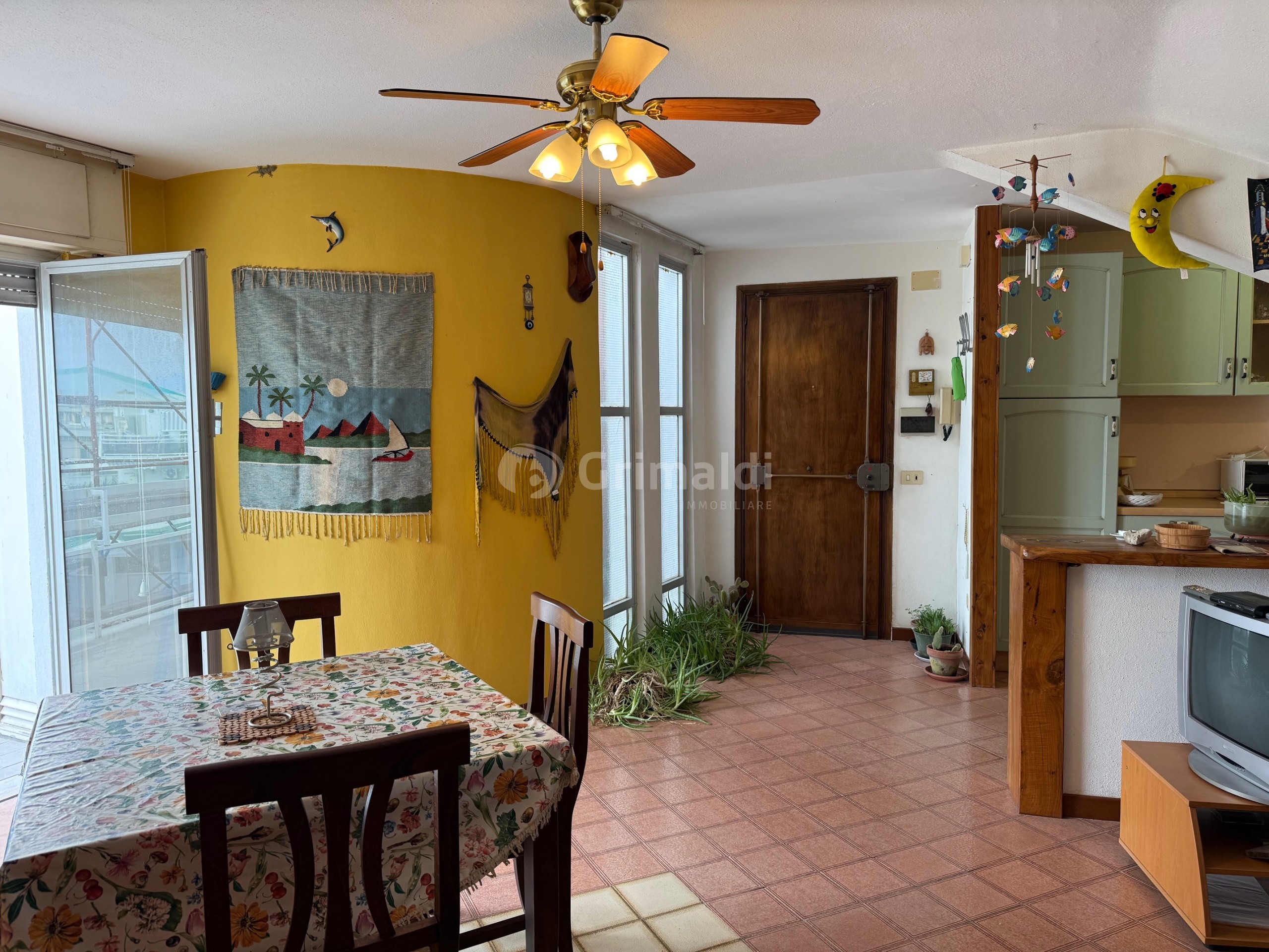 Attico da ristrutturare in via tanaro 3, Nettuno