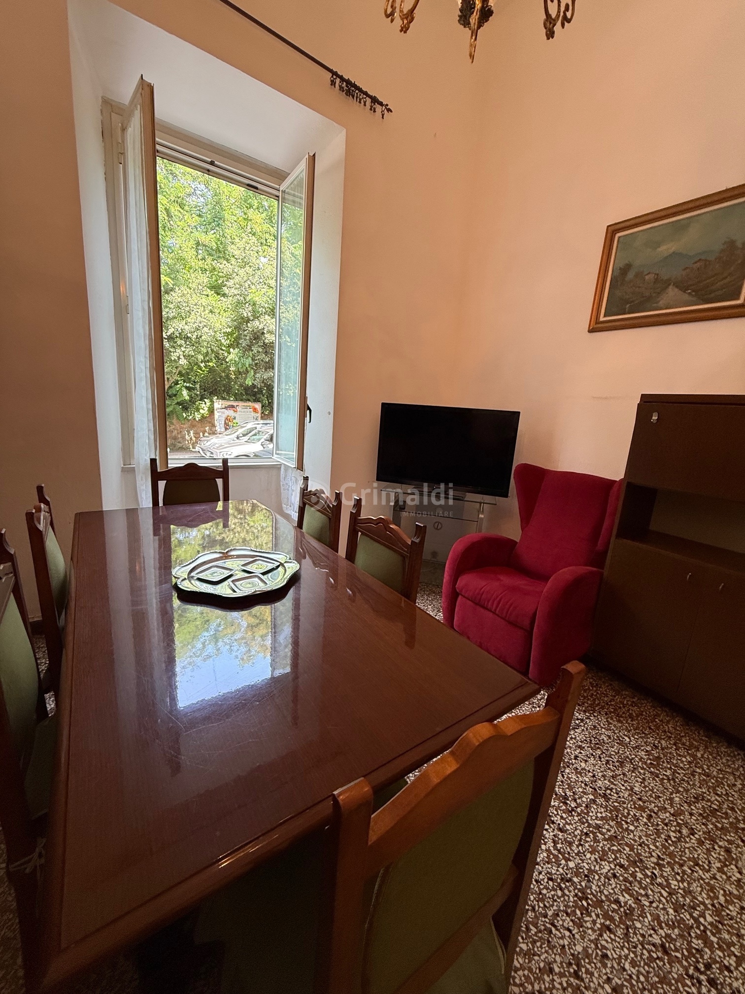 Trilocale da ristrutturare in via antonio gramsci 70, Anzio