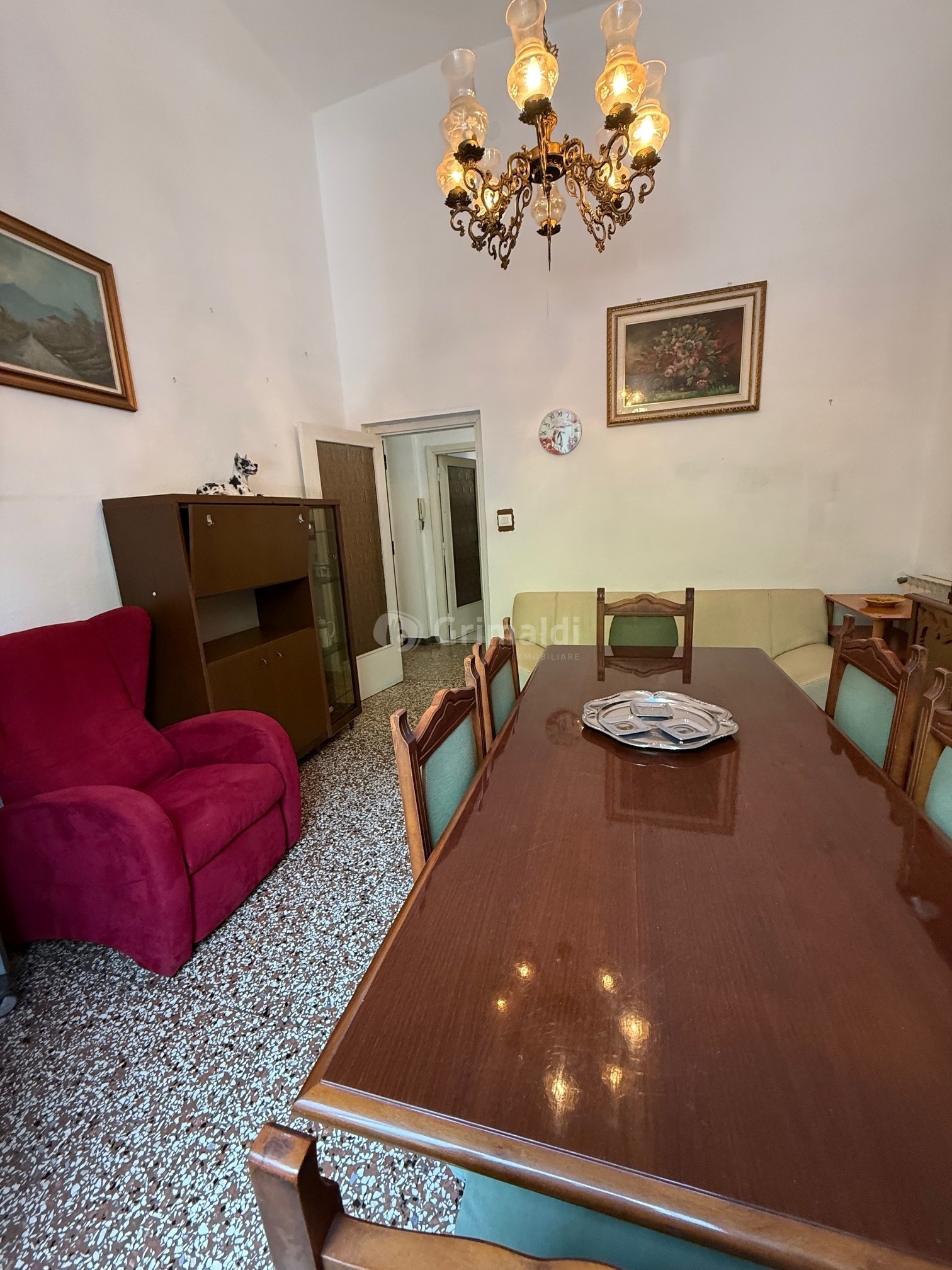 Trilocale da ristrutturare in via antonio gramsci 70, Anzio