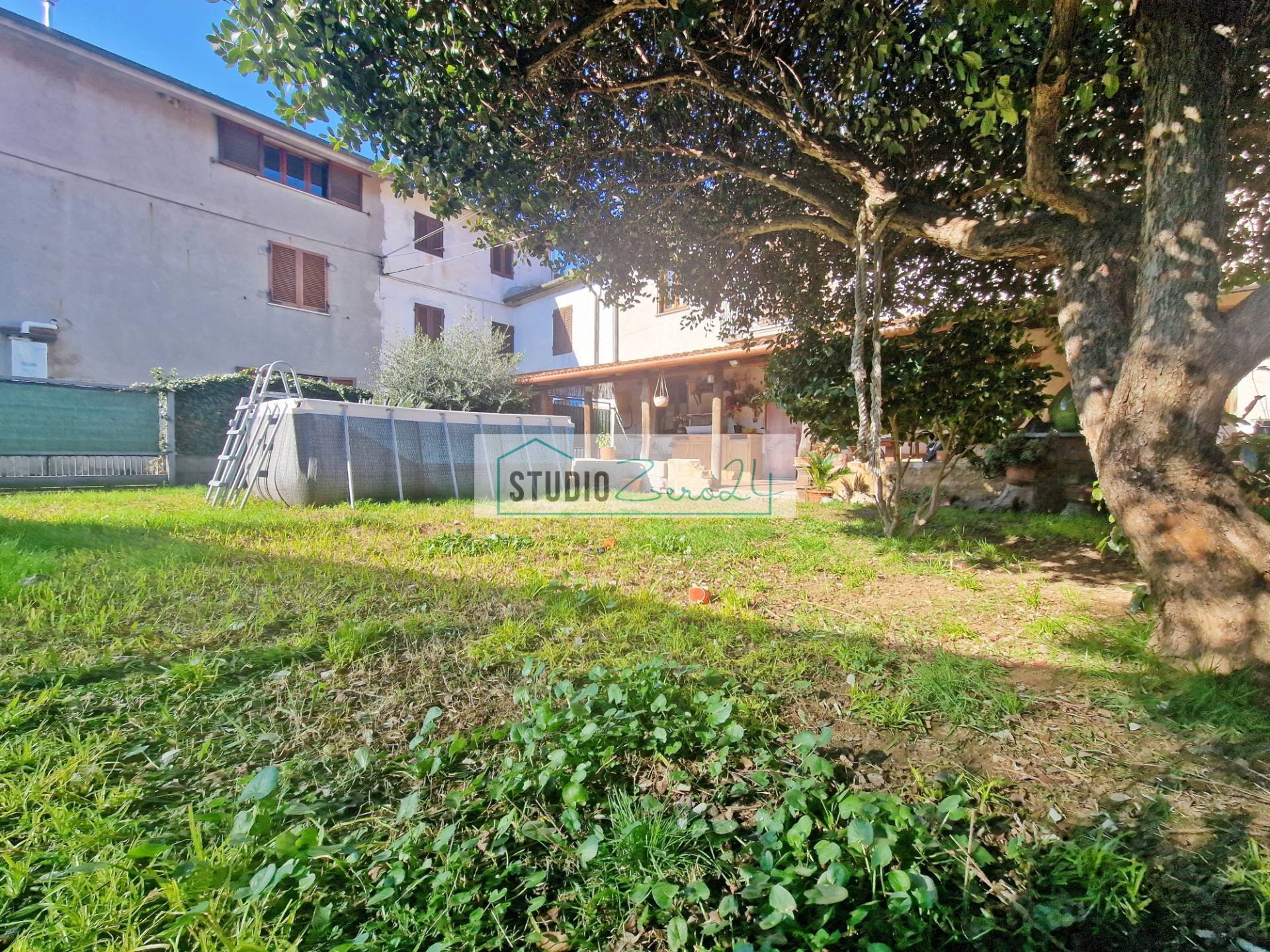 Casa semi indipendente in vendita a Camaiore, Frati