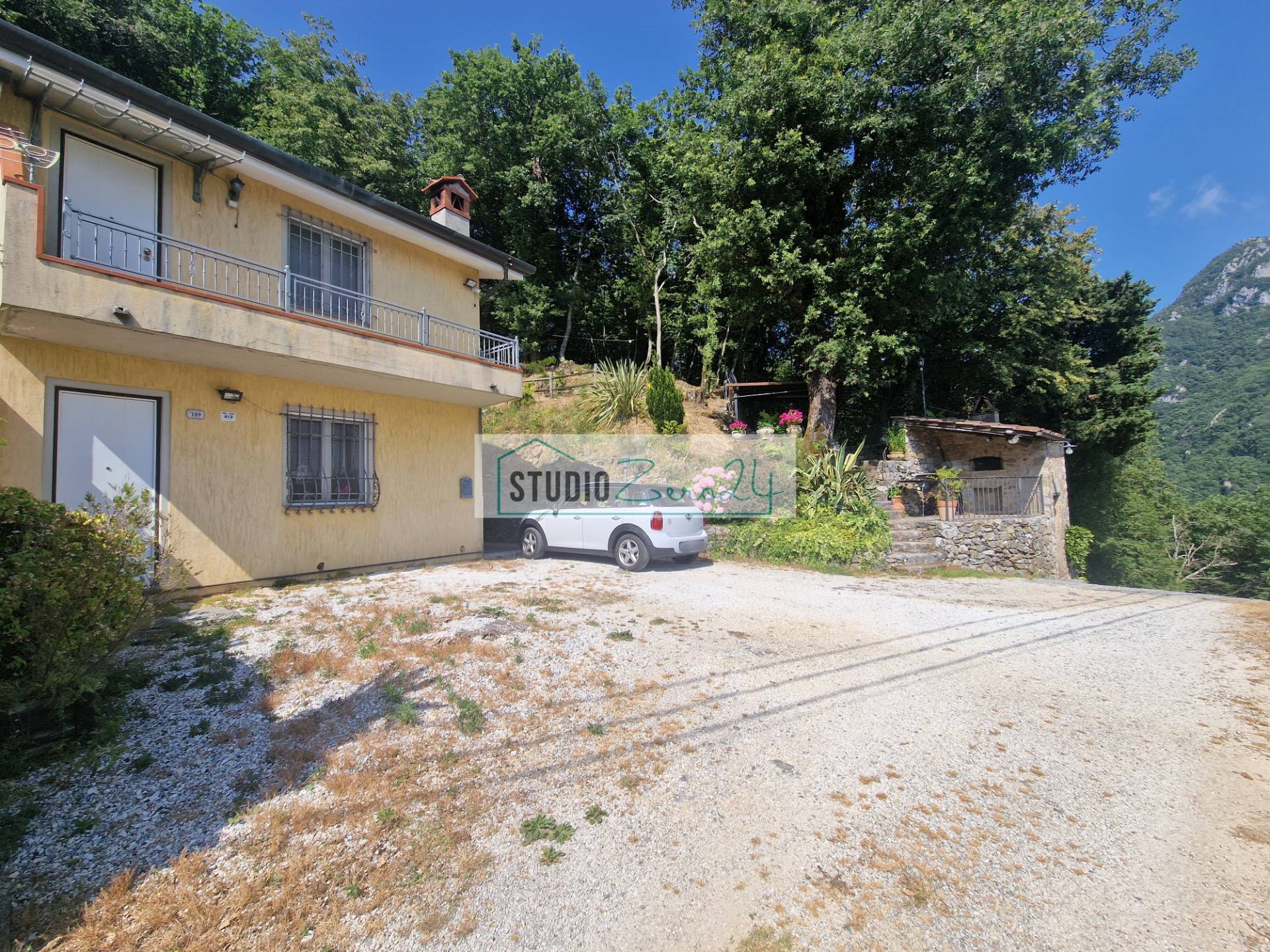 Casa semi indipendente in vendita a Camaiore, Casoli