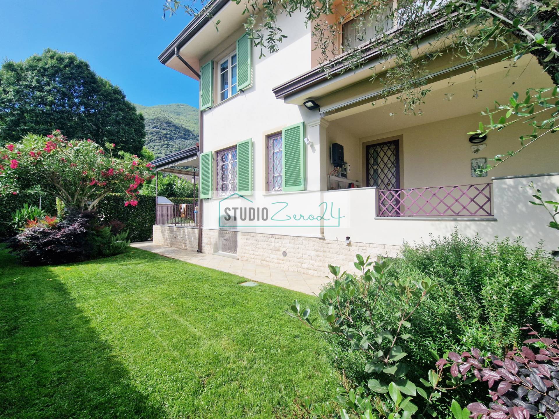 Villa in vendita a Camaiore, Vado