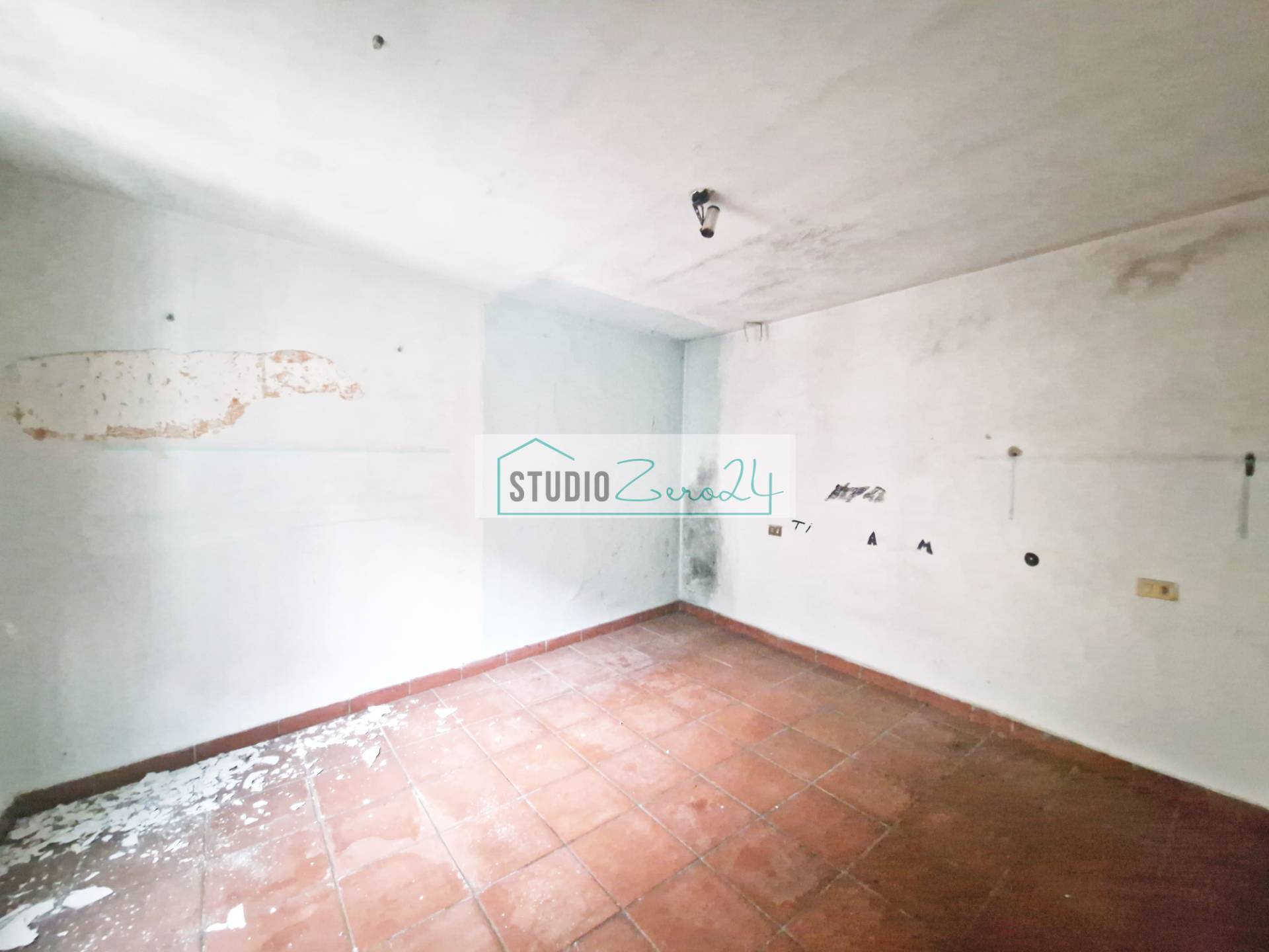 Rustico in vendita a Camaiore, Valpromaro