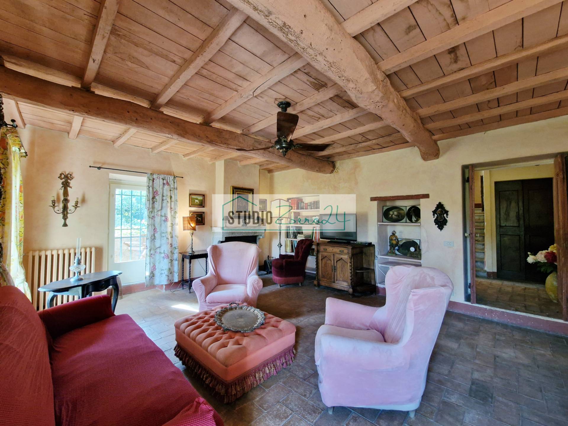 Villa in vendita a Camaiore, Montebello