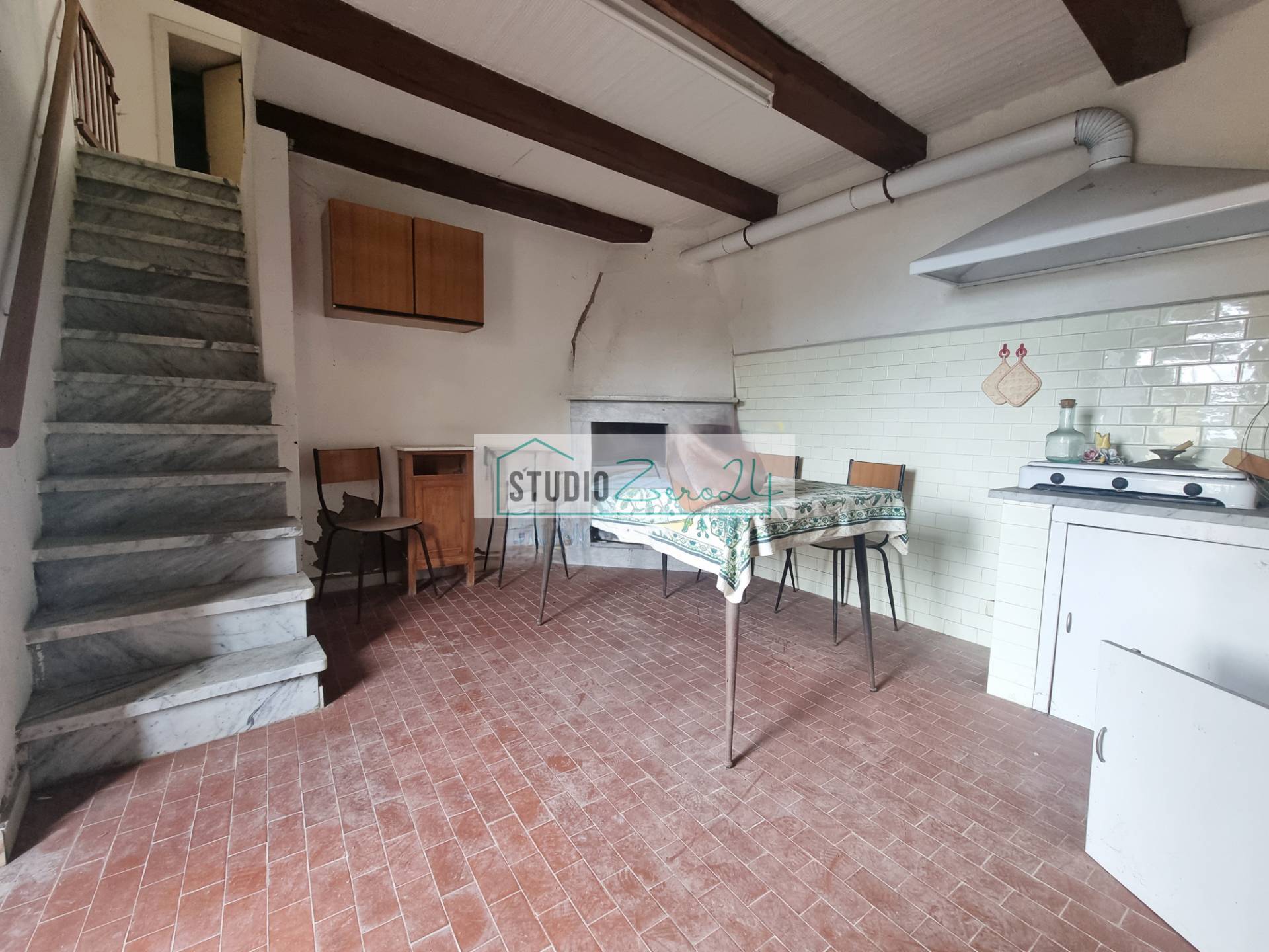 Casa semi indipendente in vendita a Camaiore, Gombitelli