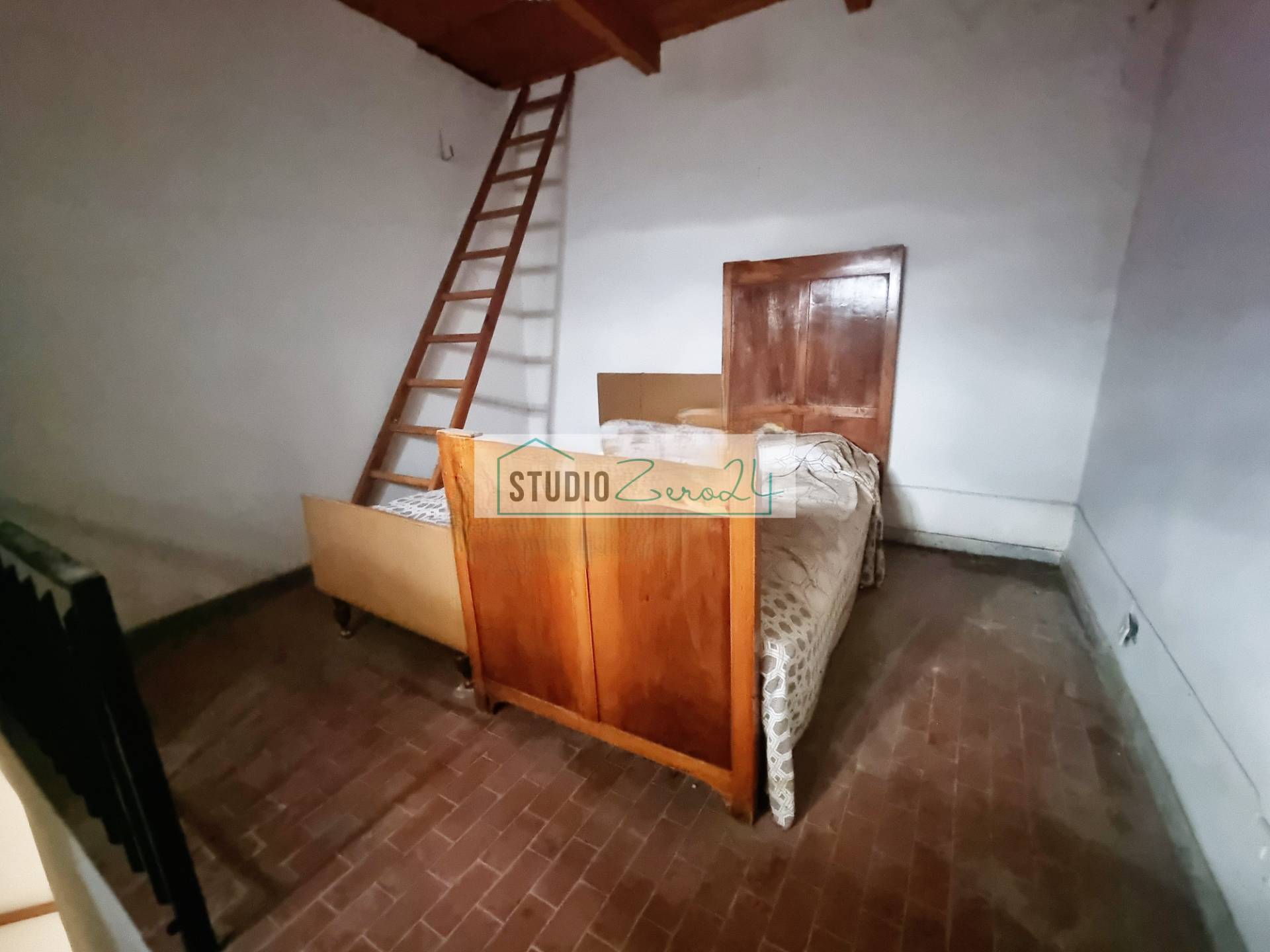Casa semi indipendente in vendita a Camaiore, Gombitelli