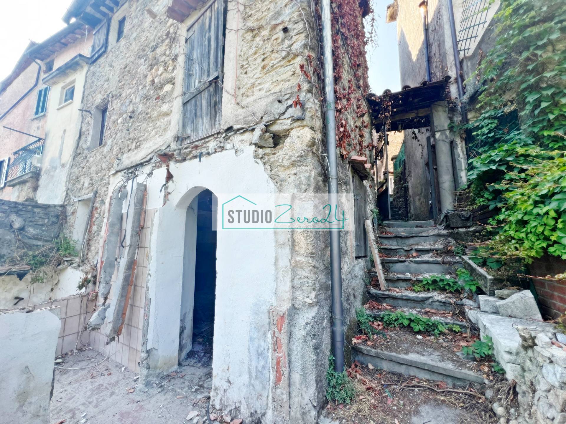Casa semi indipendente in vendita a Camaiore, Casoli