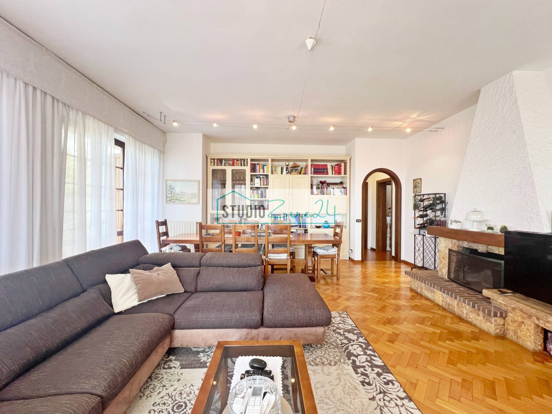 Villa in vendita a Camaiore, Capezzano Pianore