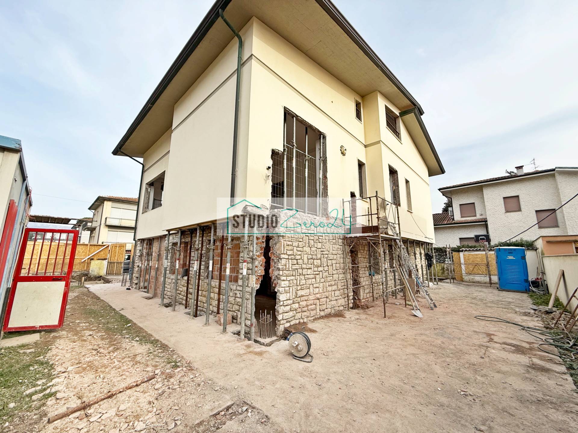 Villetta Bifamiliare in vendita a Camaiore, Lido di Camaiore