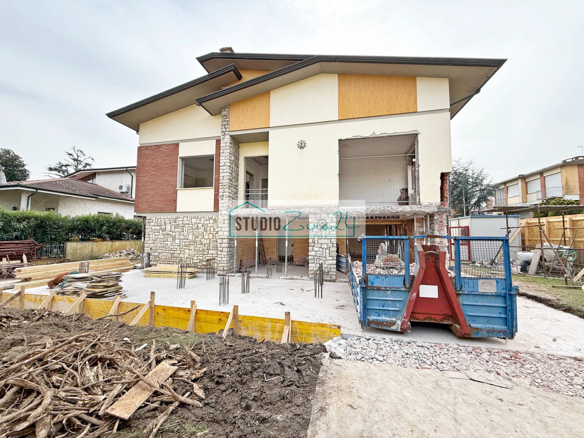 Villetta Bifamiliare in vendita a Camaiore, Lido di Camaiore