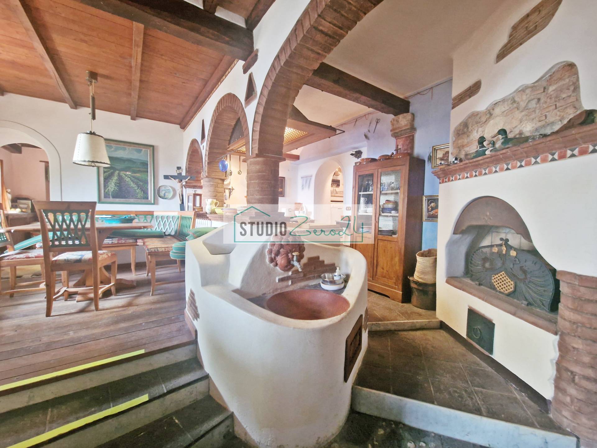 Casa semi indipendente in vendita a Camaiore, Metato