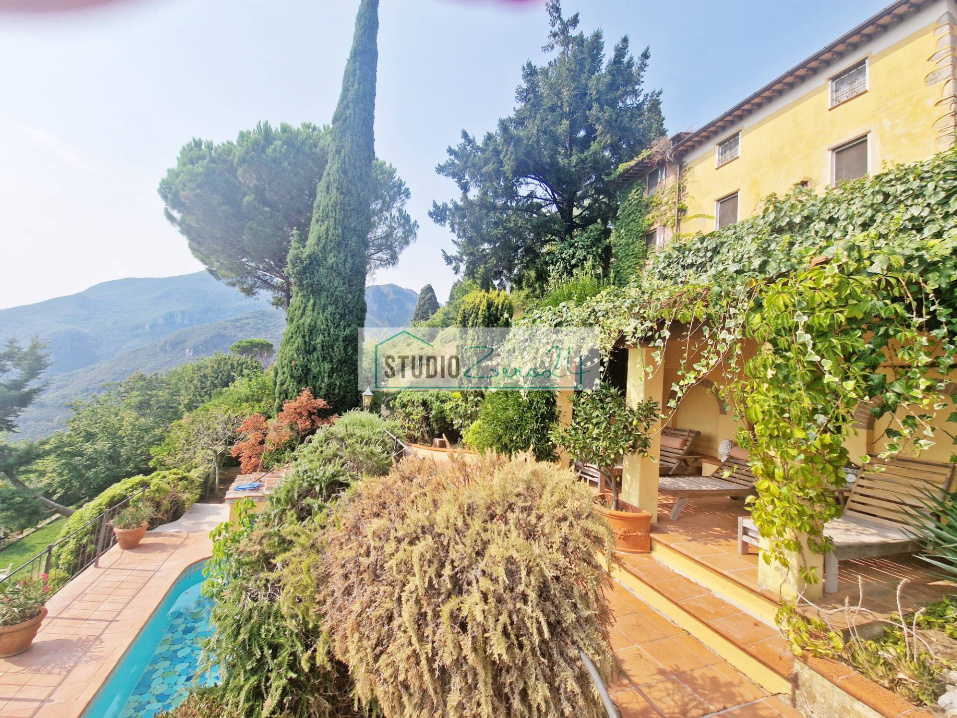 Casa semi indipendente in vendita a Camaiore, Metato