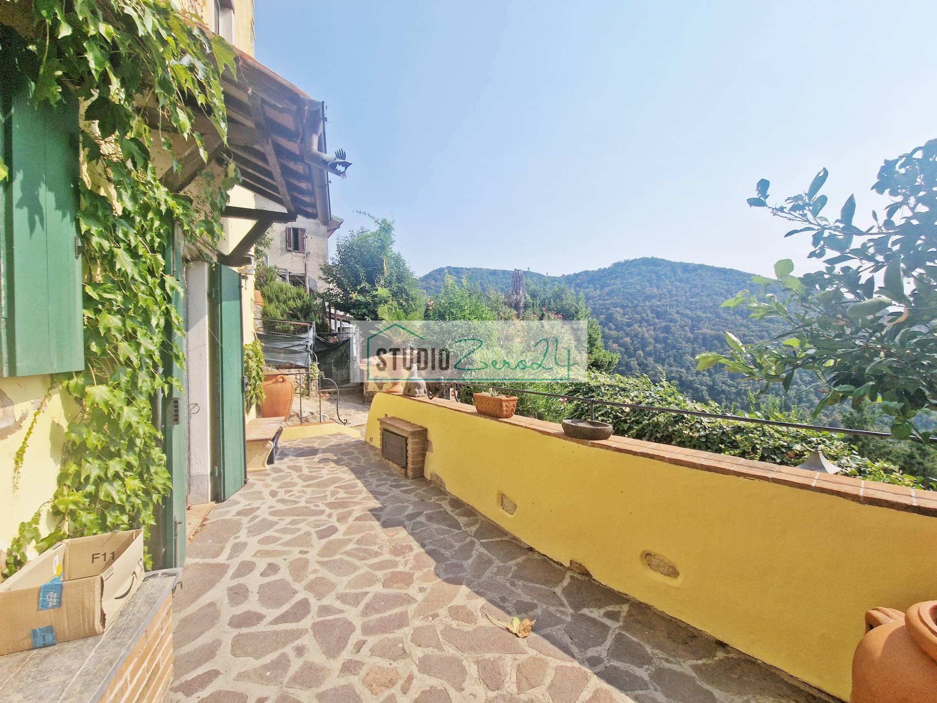 Casa semi indipendente in vendita a Camaiore, Metato