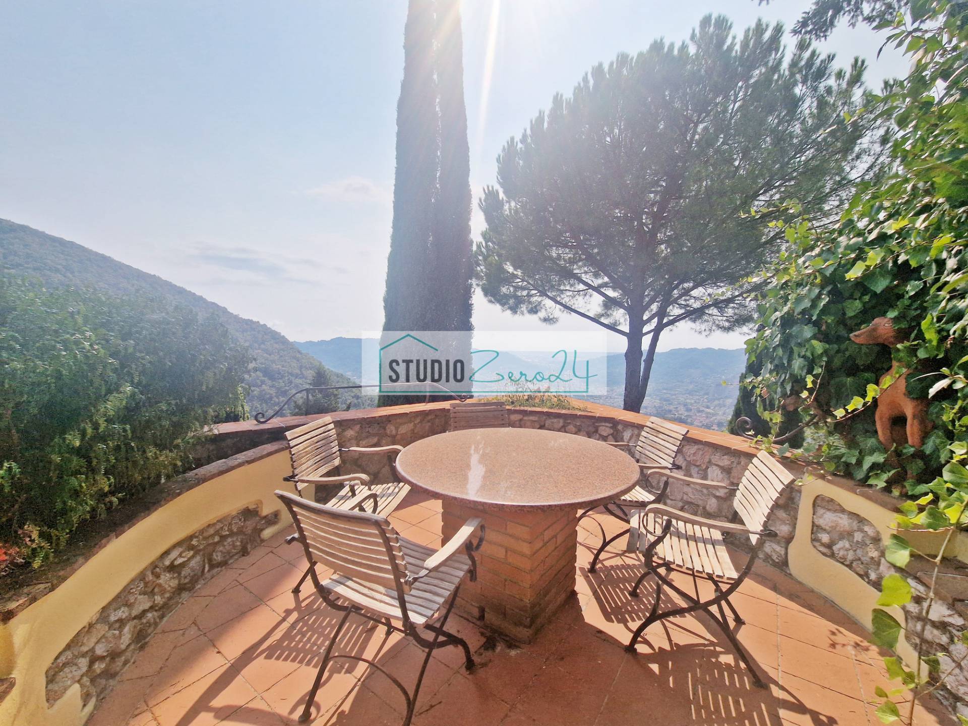 Casa semi indipendente in vendita a Camaiore, Metato