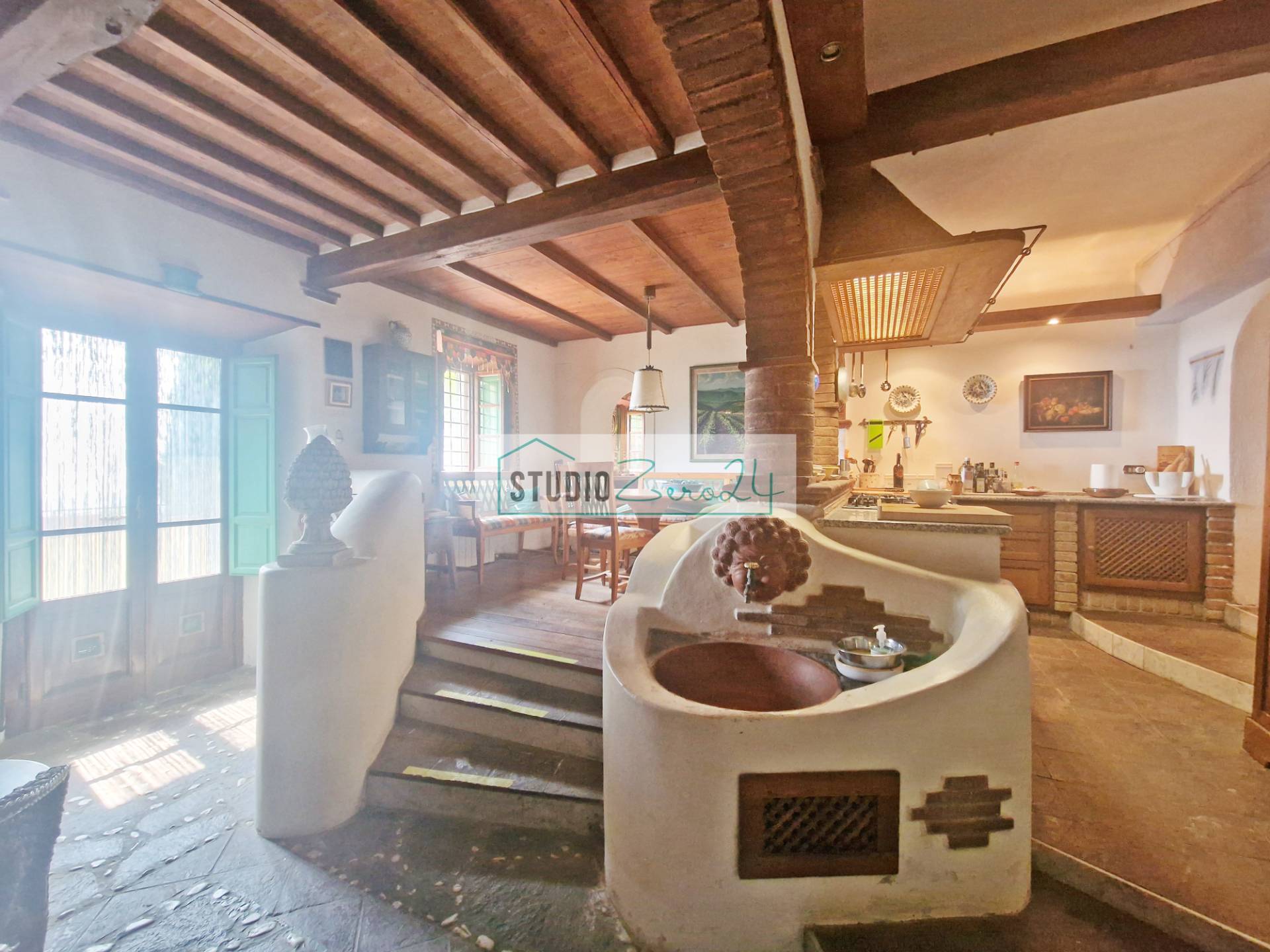 Casa semi indipendente in vendita a Camaiore, Metato