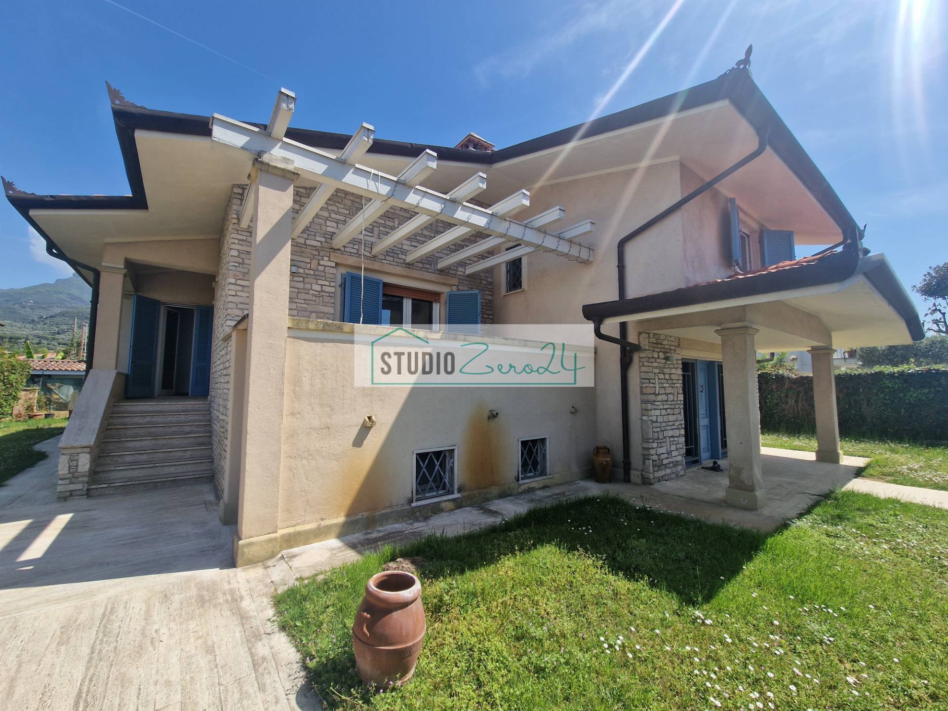 Villa in vendita a Camaiore