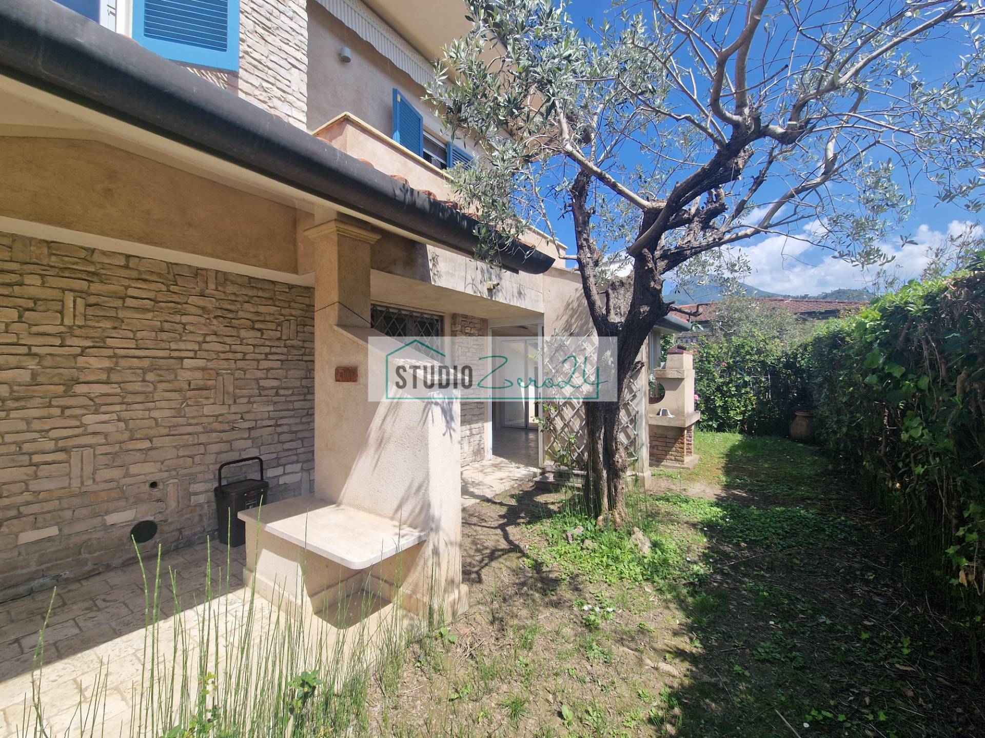 Villa in vendita a Camaiore