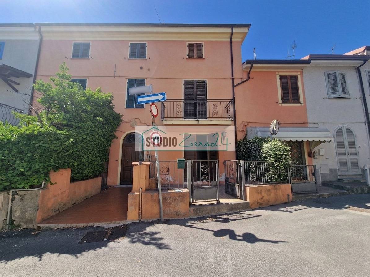 Casa semi indipendente in vendita a Camaiore, Frati