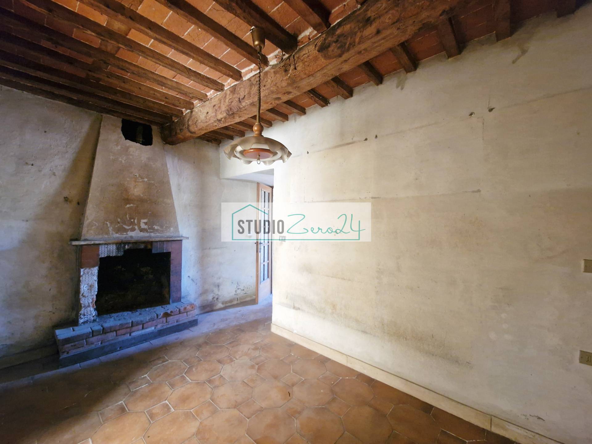 Casa semi indipendente in vendita a Camaiore, Frati