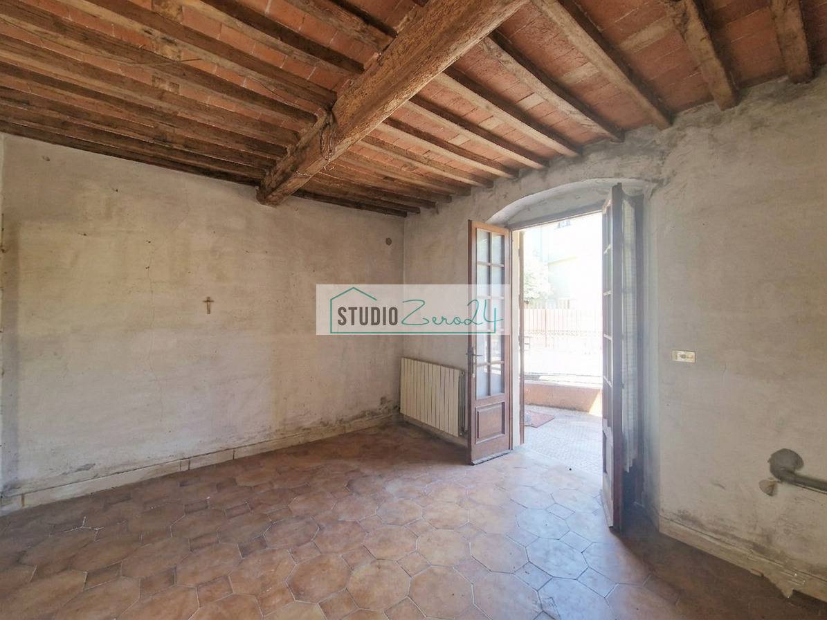Casa semi indipendente in vendita a Camaiore, Frati