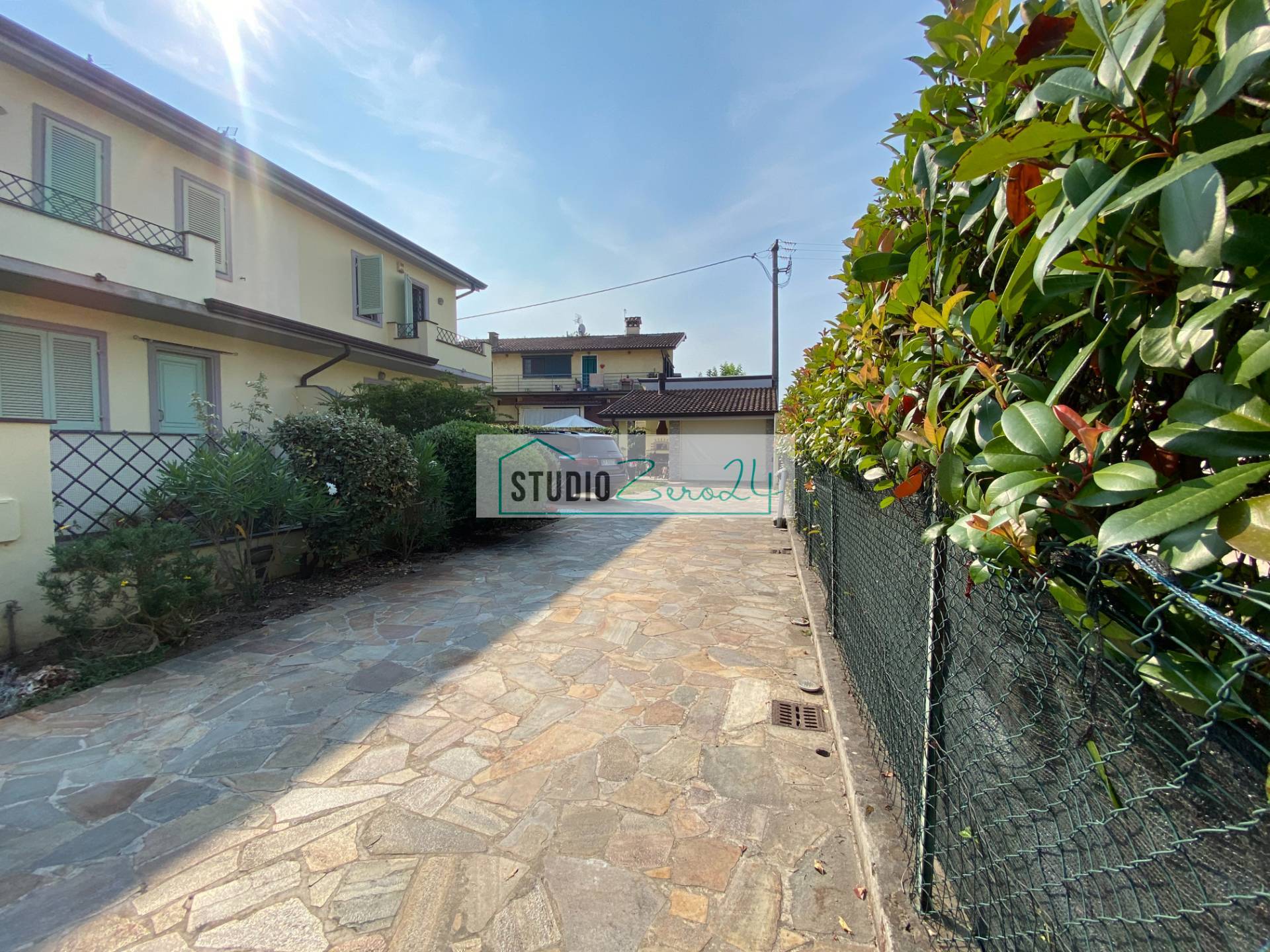 Casa semi indipendente in vendita a Camaiore, Capezzano Pianore