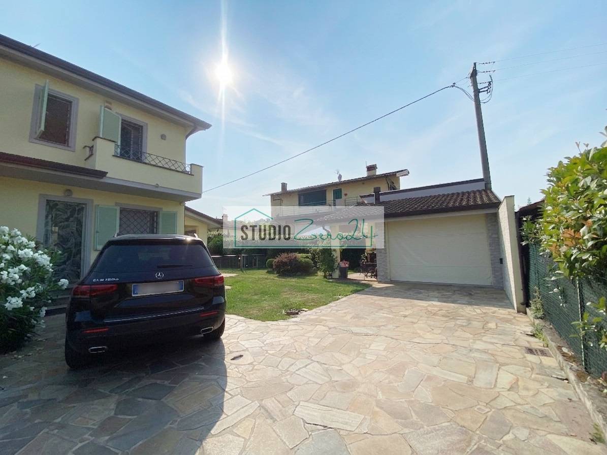 Casa semi indipendente in vendita a Camaiore, Capezzano Pianore
